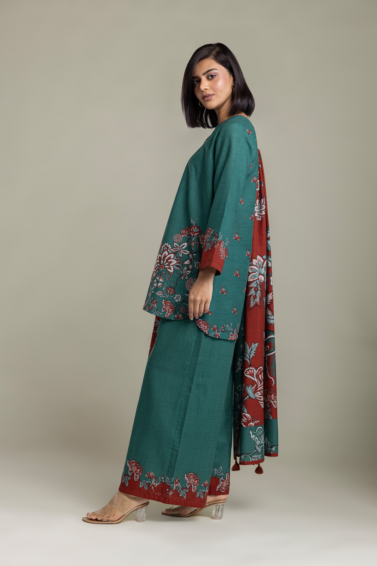 Printed Light Khaddar Fabrics 3 Piece - 2-26-308-A-G1-VG