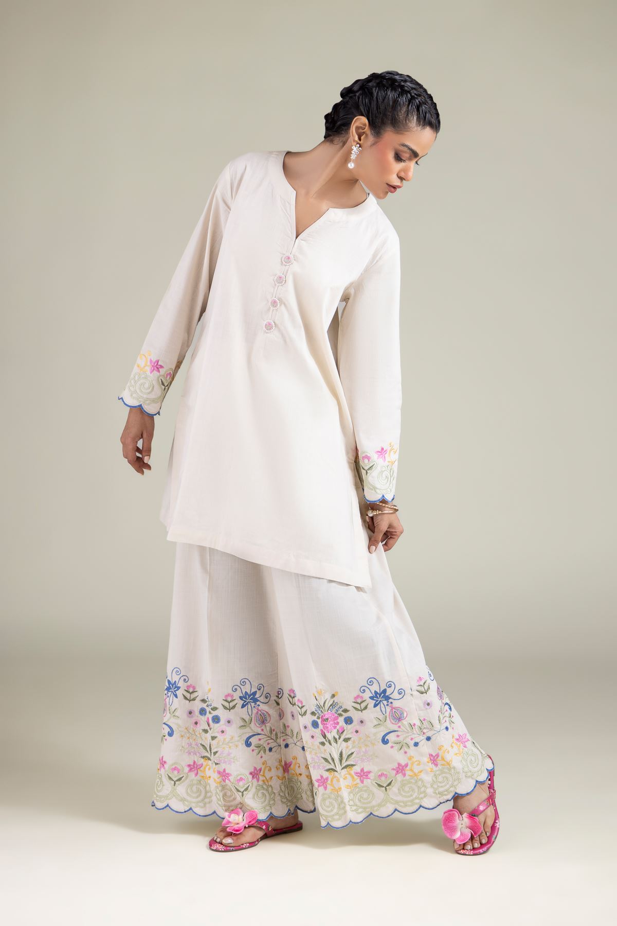 Embroidered Textured Cotton Floral Wide-Leg Pants - 1-26-108-A-D-VG
