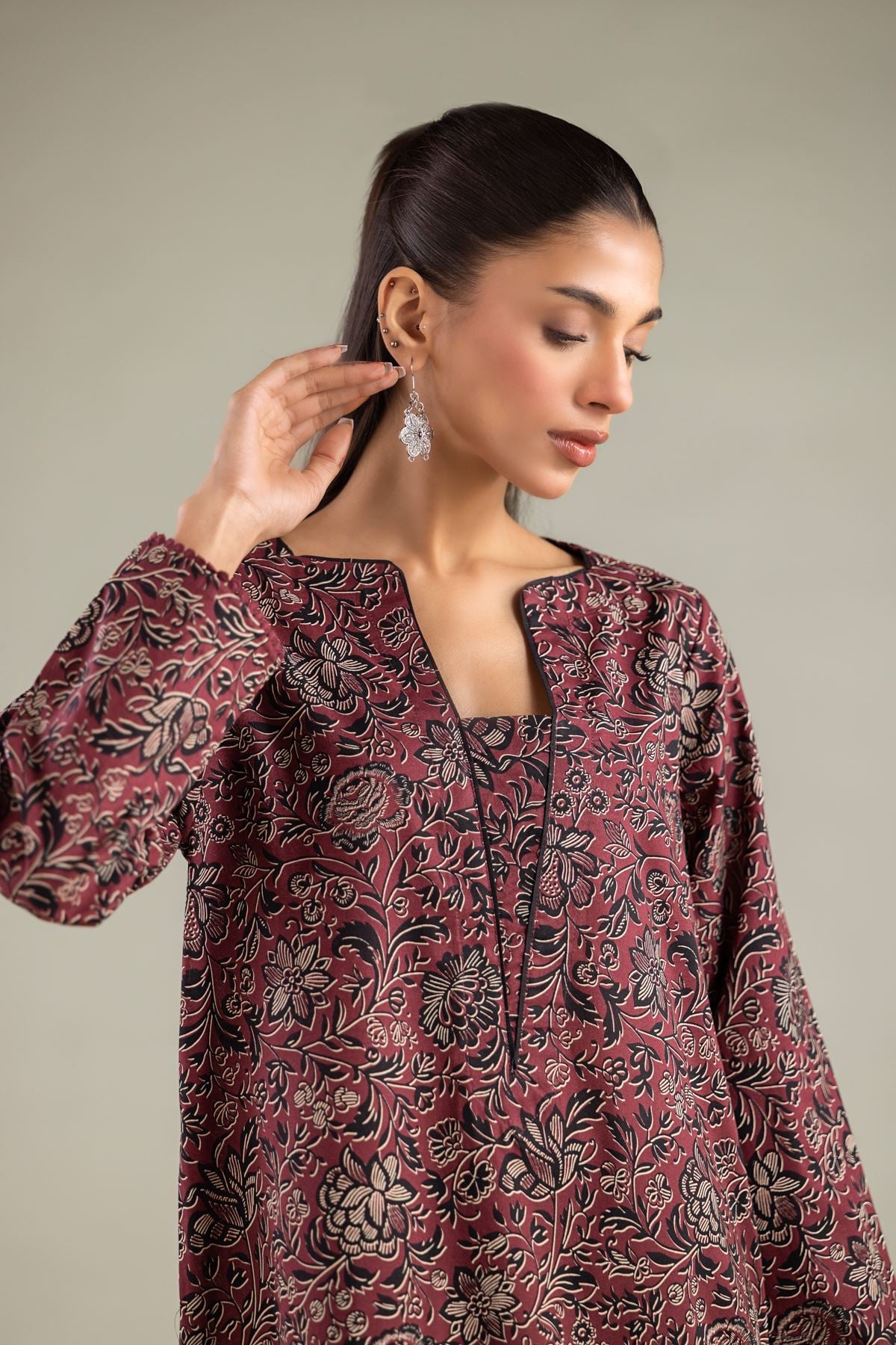 Printed Cambric Floral Longline Kurta - 2-26-103-A-C-VG