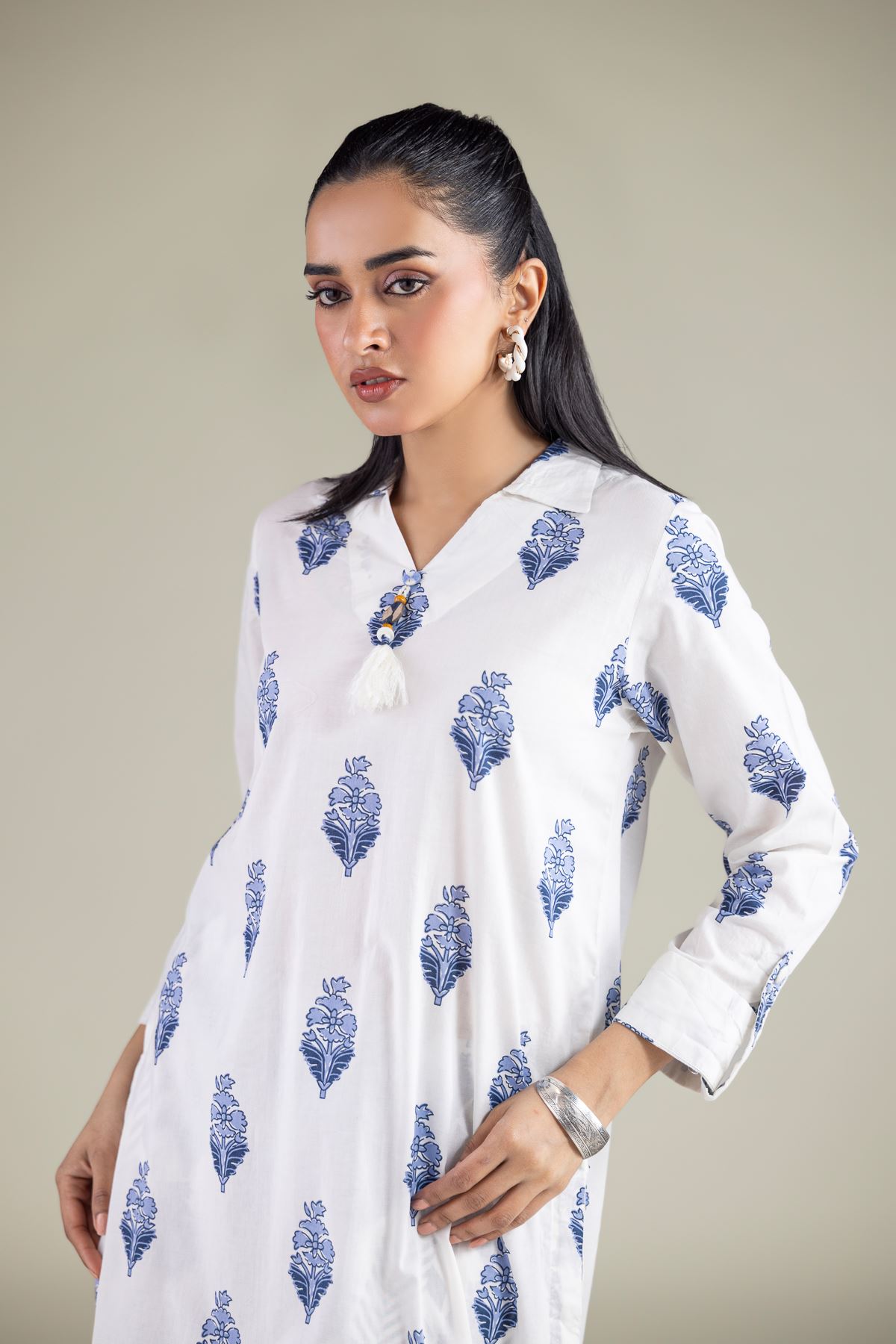 Printed Cambric Long Cambric Kurta - 2-26-103-A-F-VG