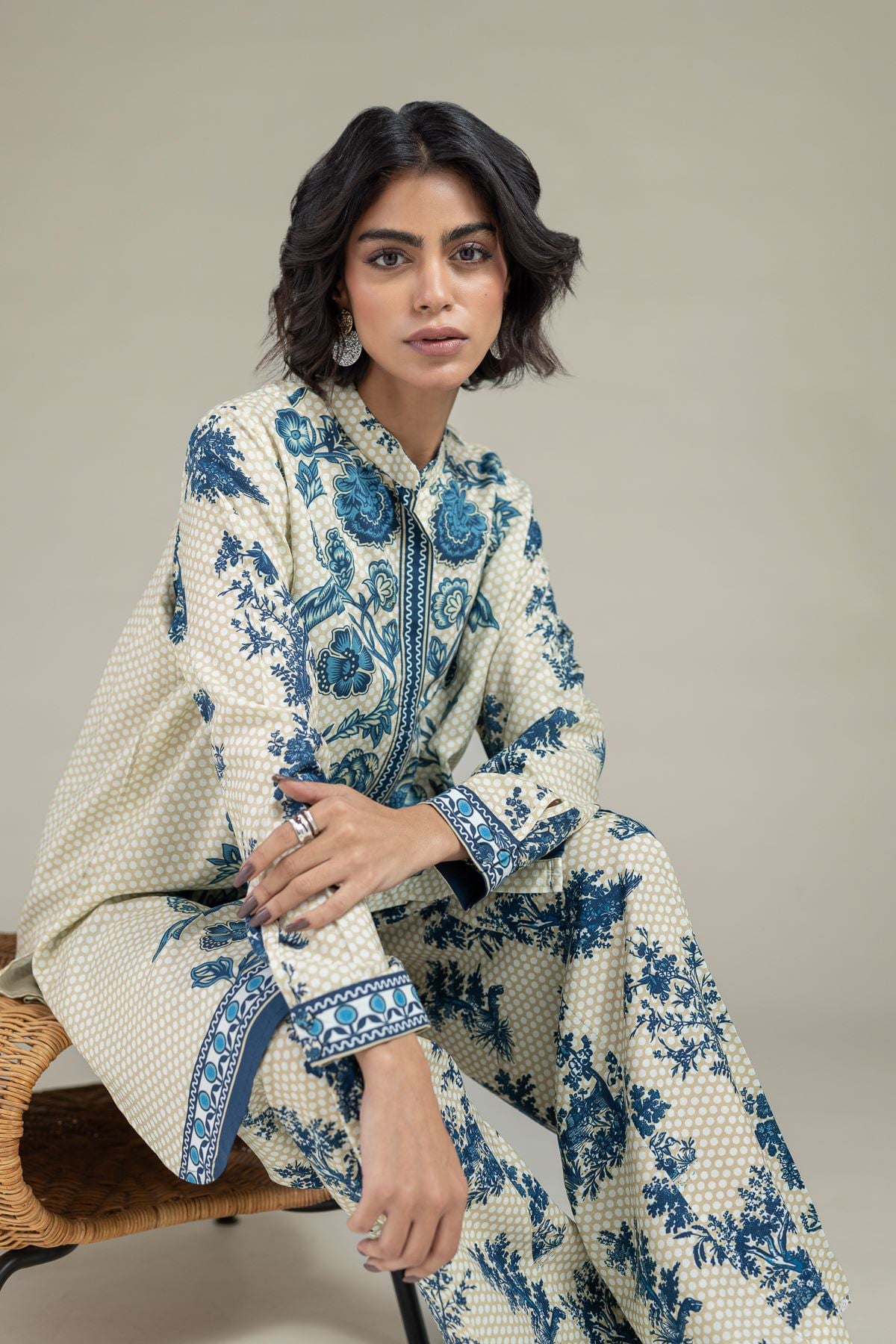 Printed Raw Silk Kurta - 25-10-12E3-07TA-VG