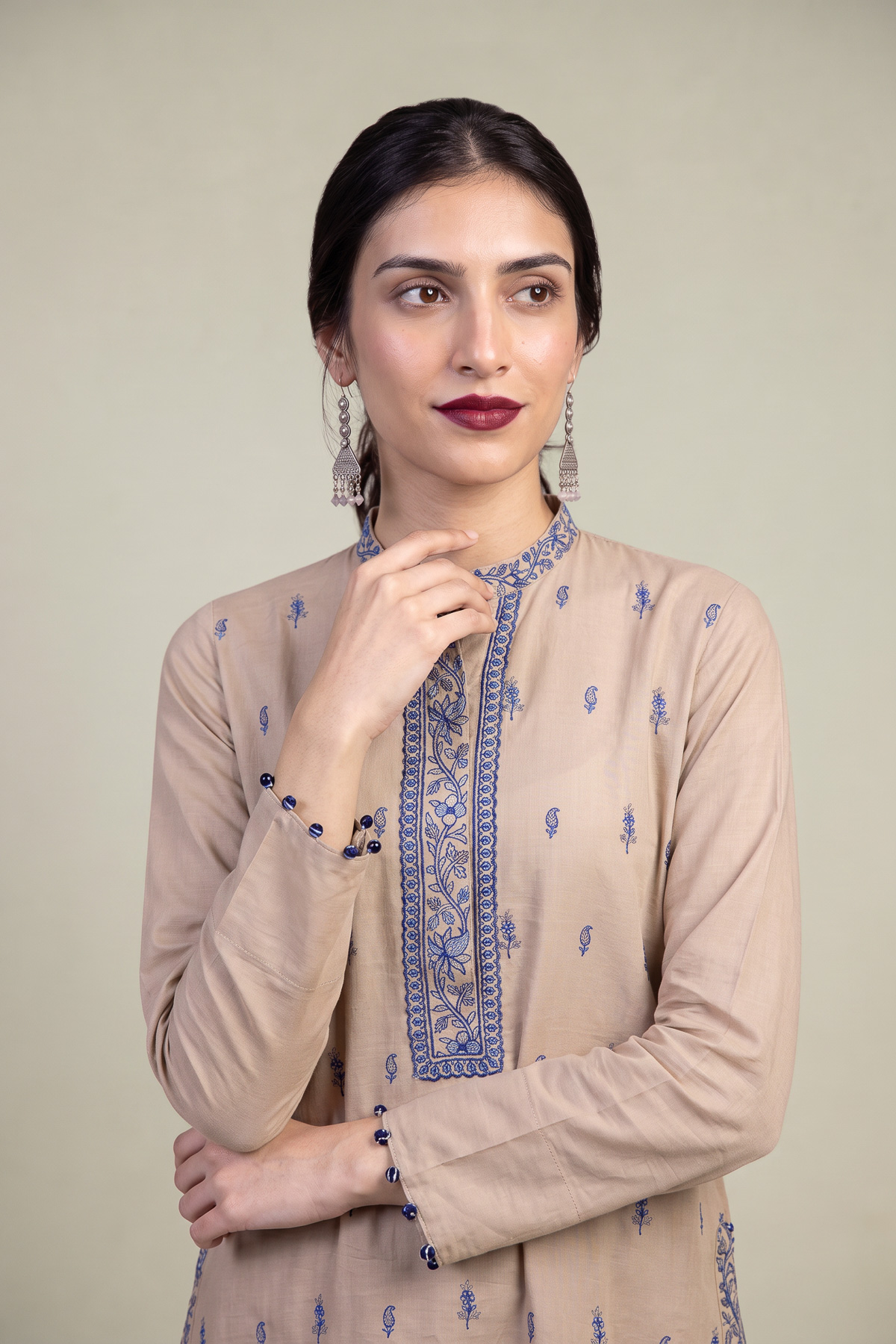 Embroidered Raw Silk Raw Silk Kurta - 1-26-309-B-D1-VG