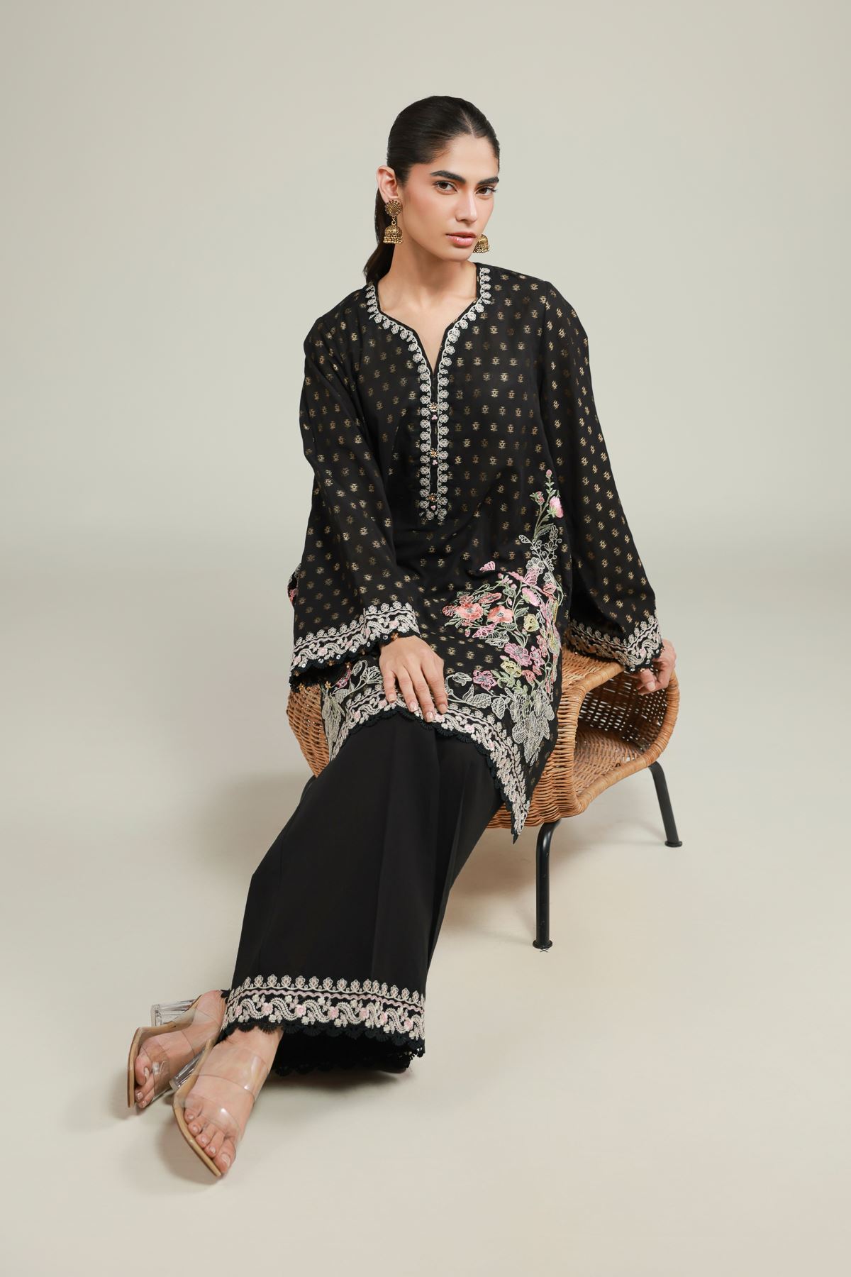 Embroidered Jacquard Black Tailored Set - 1-26-134-A-F-VG