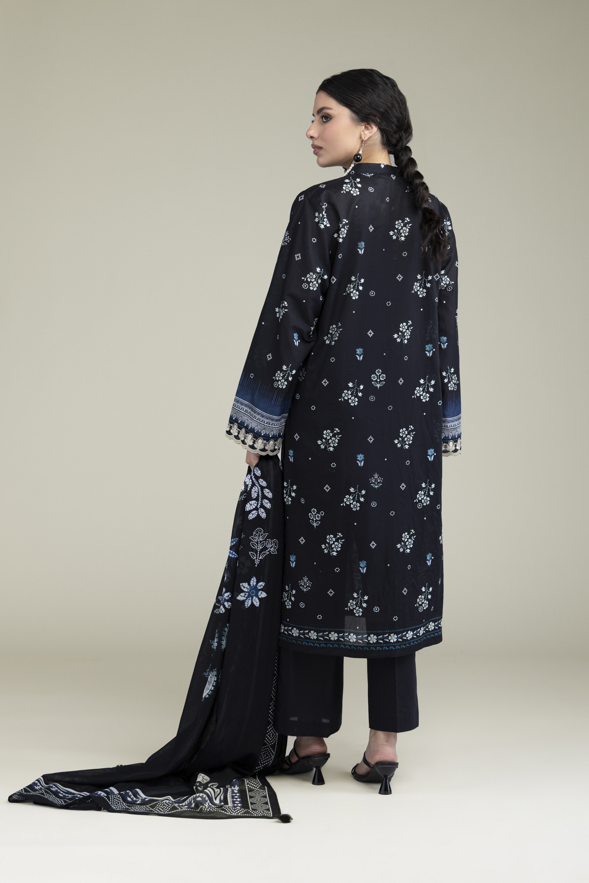 Embroidered Cambric Black 3-Piece Tailored - 1-26-303-B-A1-VG