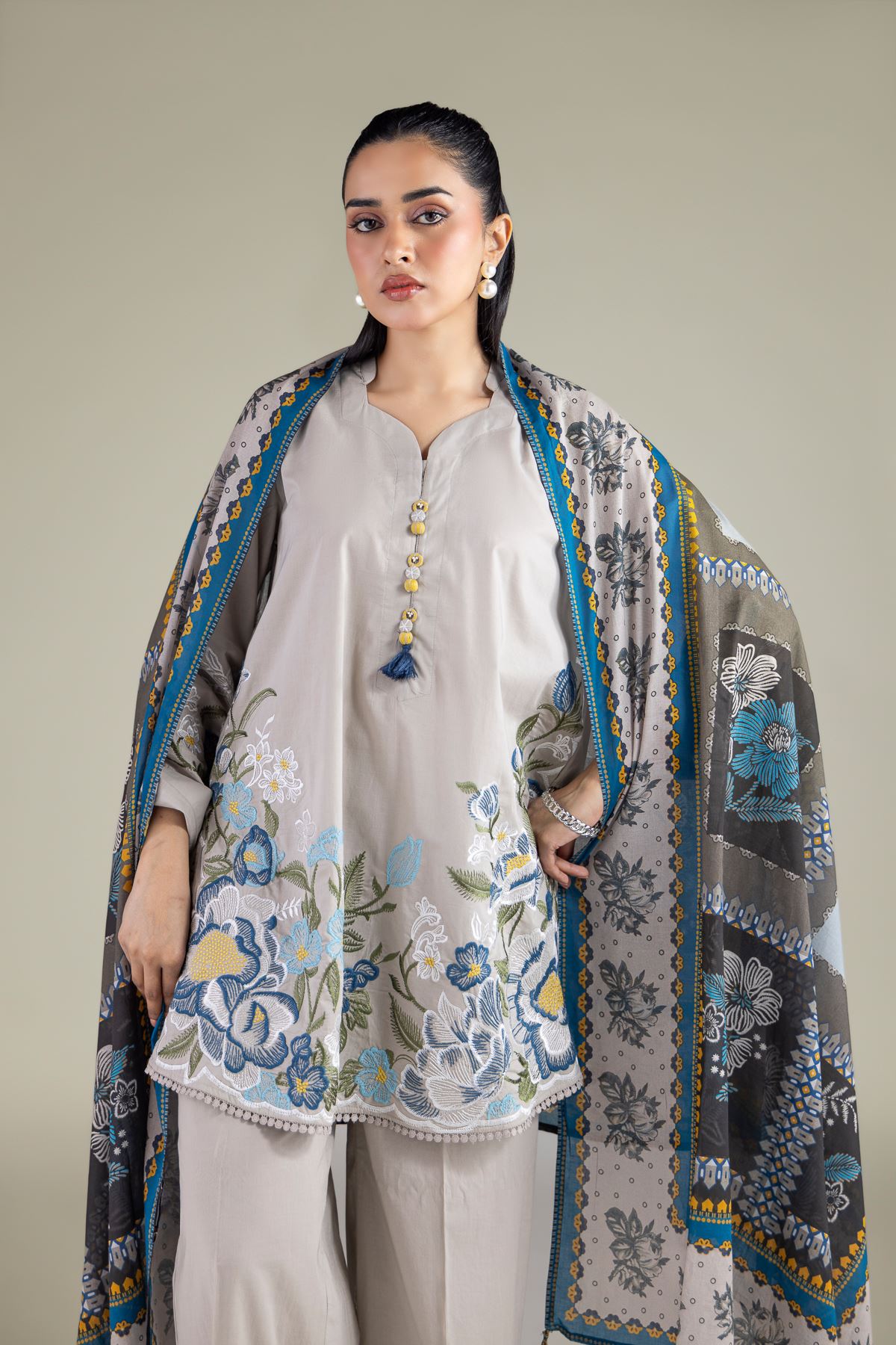 Embroidered Lawn Spring Lawn Dupatta - 1-26-129-B-C-VG