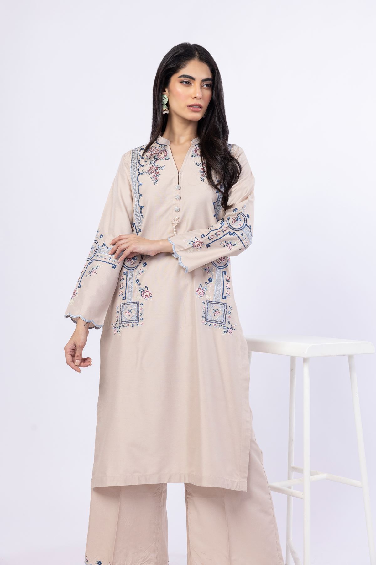 Embroidered Raw Silk Kurta - 25-08-8E6-02TA-VG