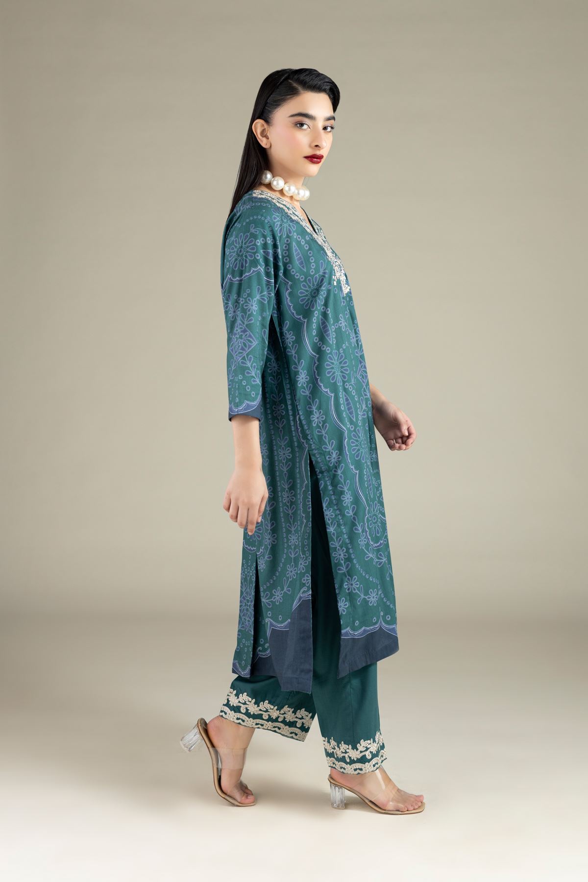 Embroidered Raw Silk Kurta - 25-10-10S6-03TA-VG