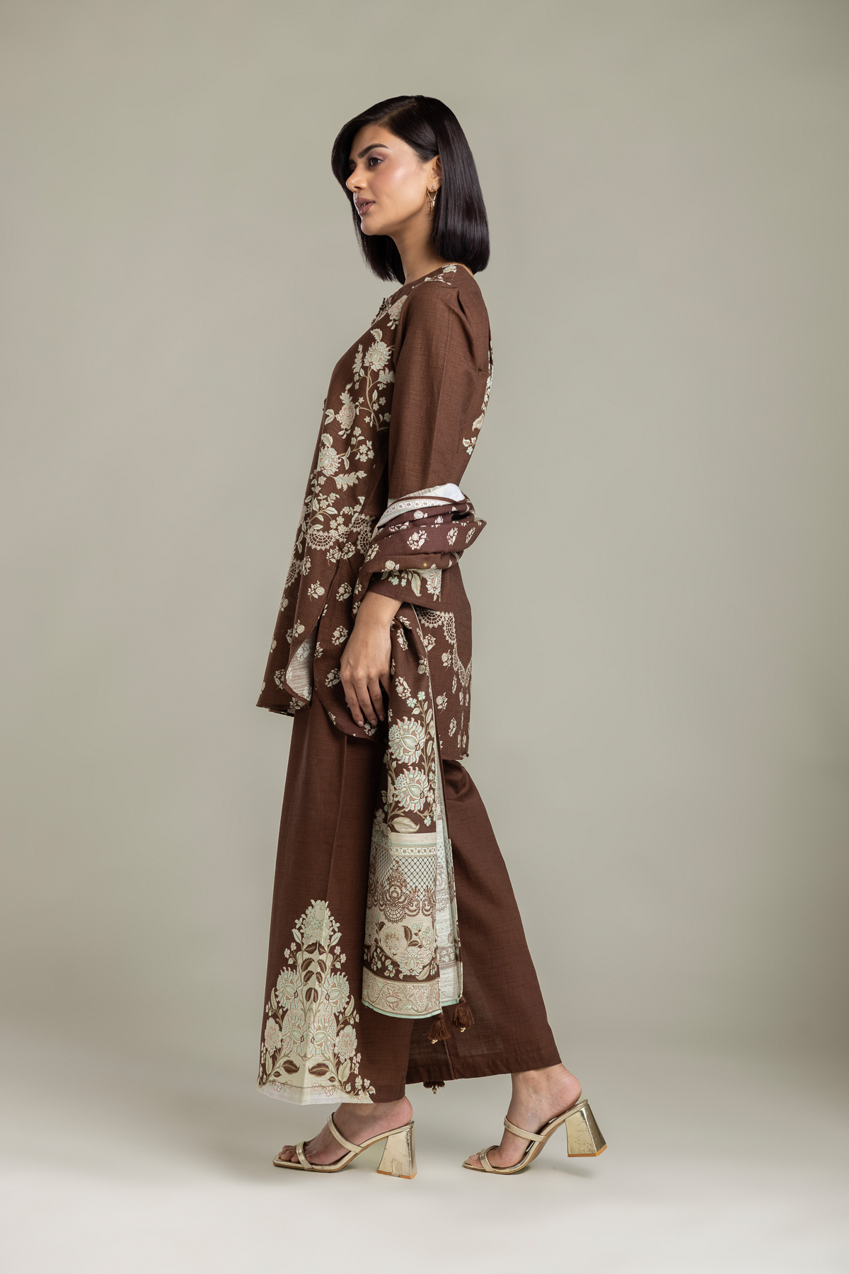Printed Light Khaddar Tailored 3-Piece Set - 1-26-226-A-A2-VG