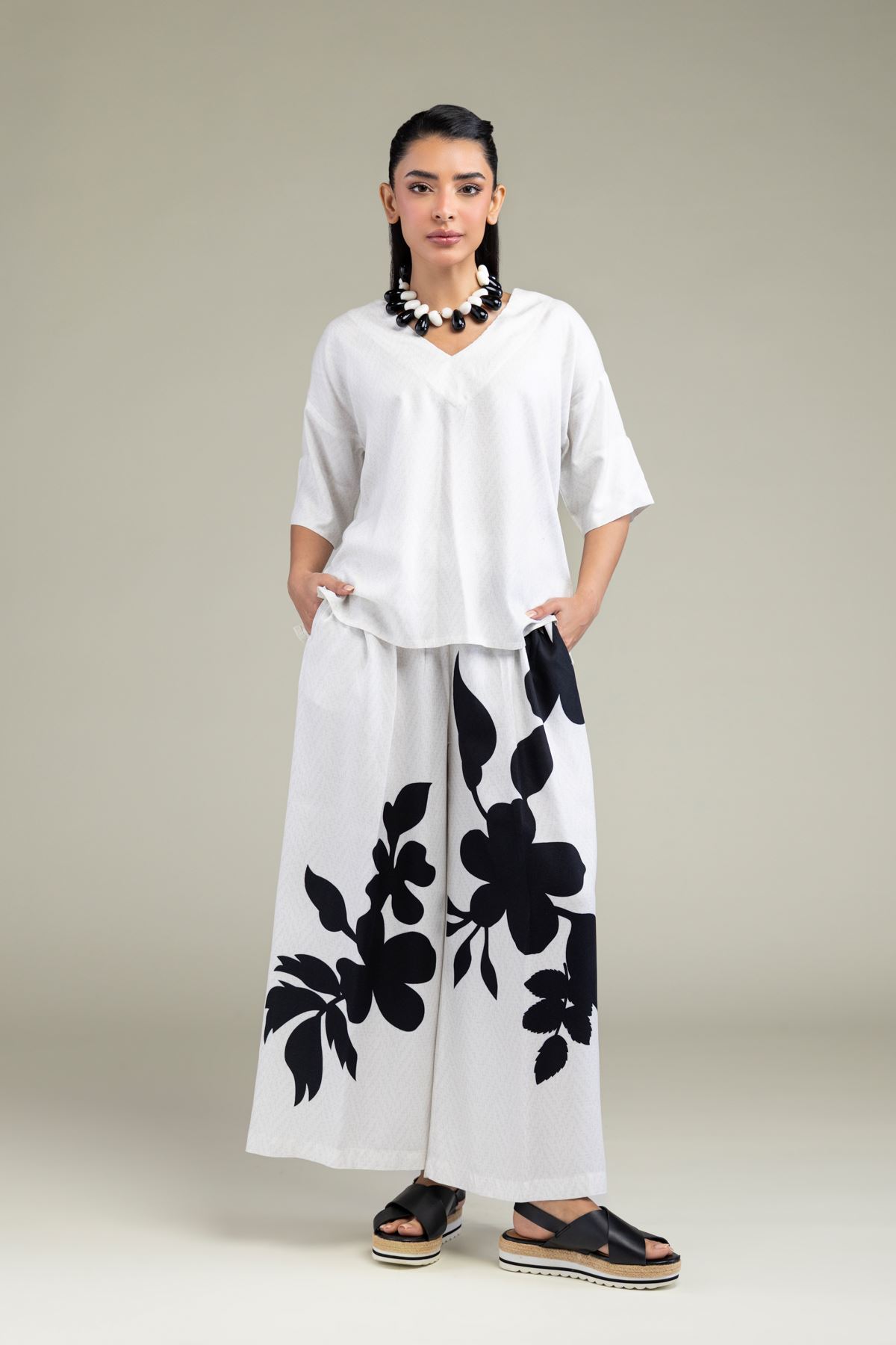 Printed Viscose Crepe White V-Neck Shirt - 6-26-206-B-B1-VG