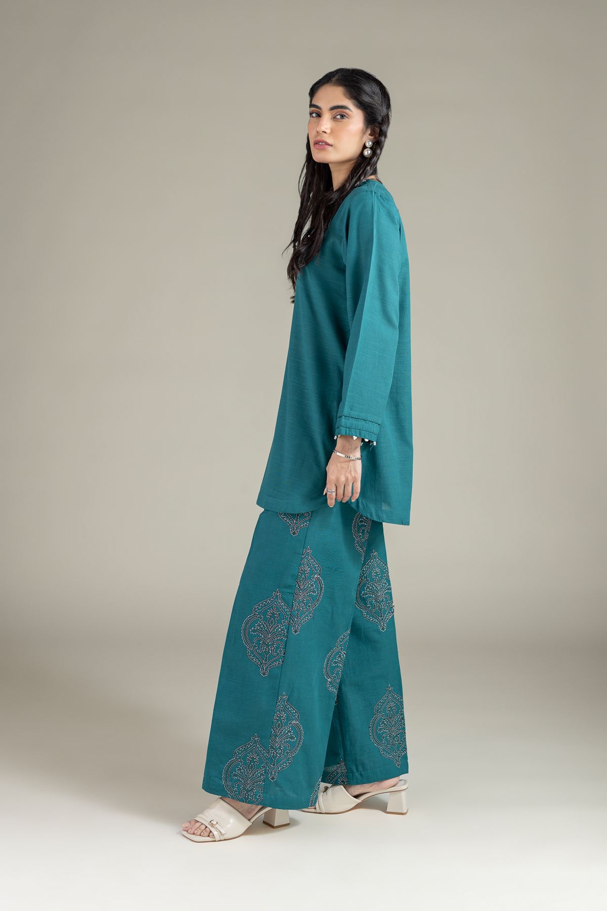 Dyed Khaddar Kurta - 25-10-12E6-03TA-VG