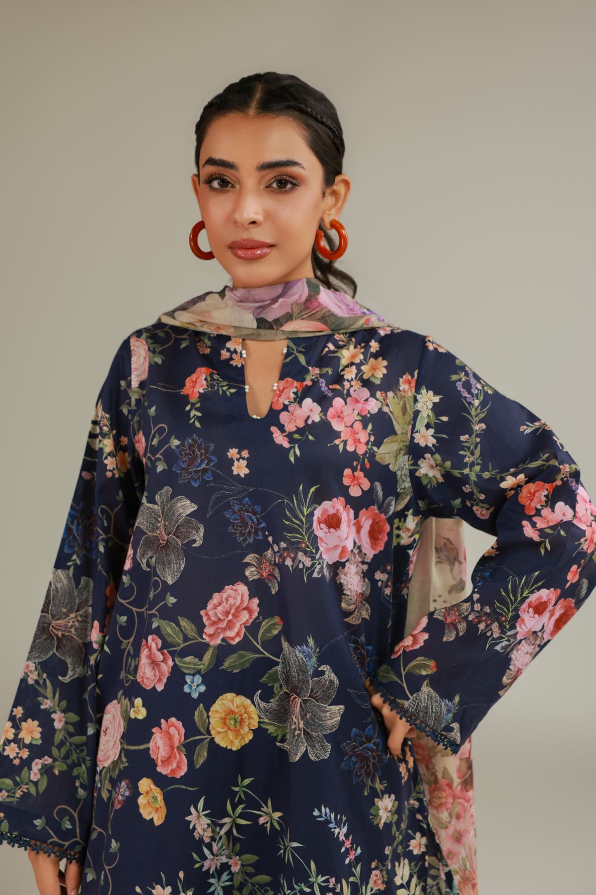 Embroidered Lawn Fabrics 3 Piece - A11-26-109FI1-VG