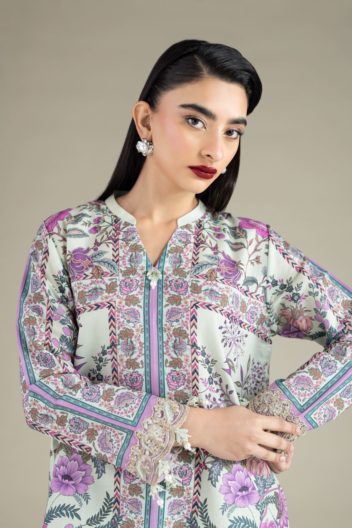 Embroidered Mesuri Kurta - 25-10-12E11-07TA-VG