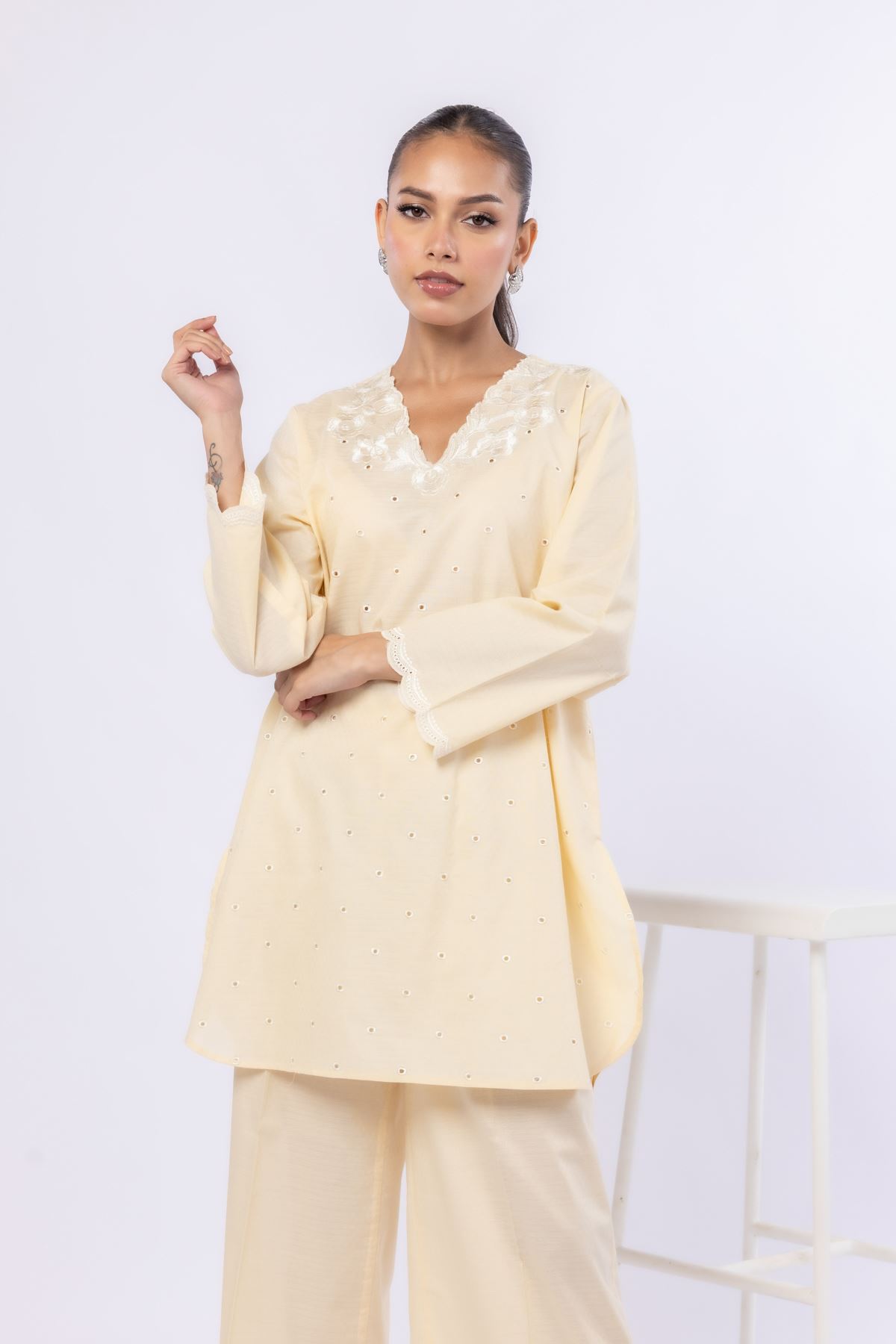 Embroidered Cotton Dobby Kurta - 25-W02iB-02TA-VG