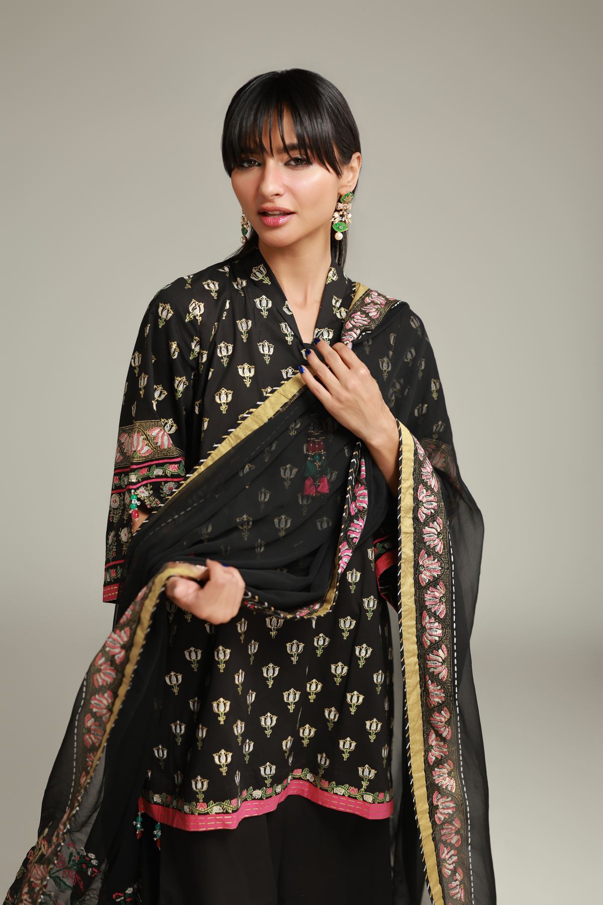 Printed Cambric Black 3-Piece Set - 5-26-104-F-E-VG