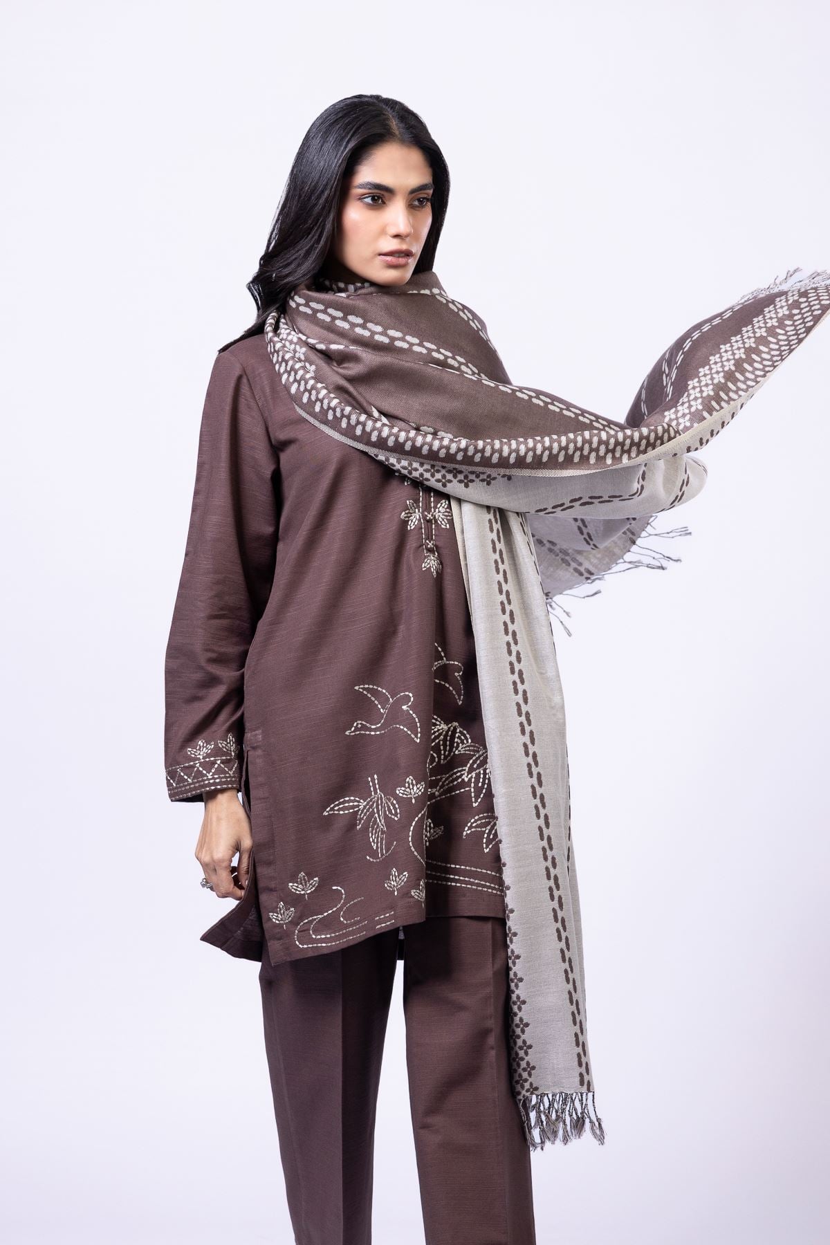 Embroidered Khaddar Kurta - 25-09-10E4-10TB-VG
