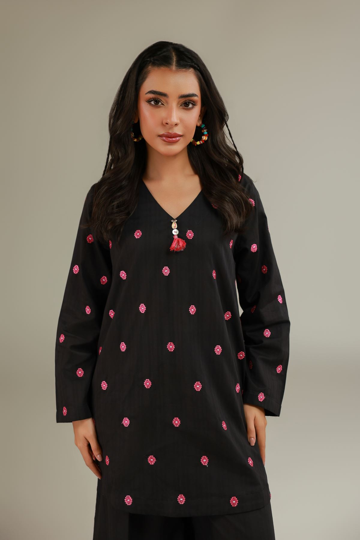 Embroidered Cotton Dobby Black V-Neck Kurta - 1-26-101-A-C-VG