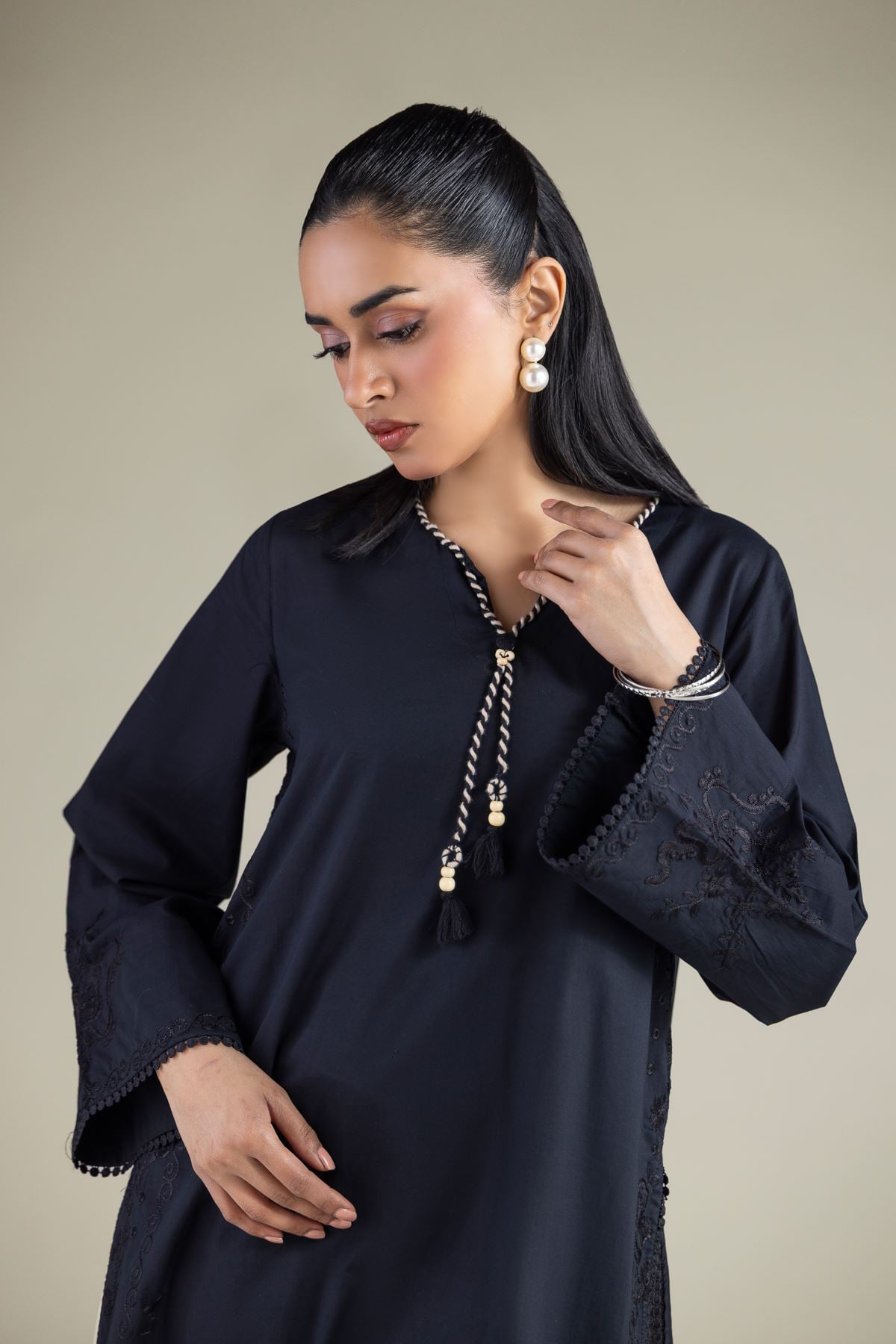 Embroidered Cambric V-Neck Longline Kurta - 2-26-103-A-C-VG
