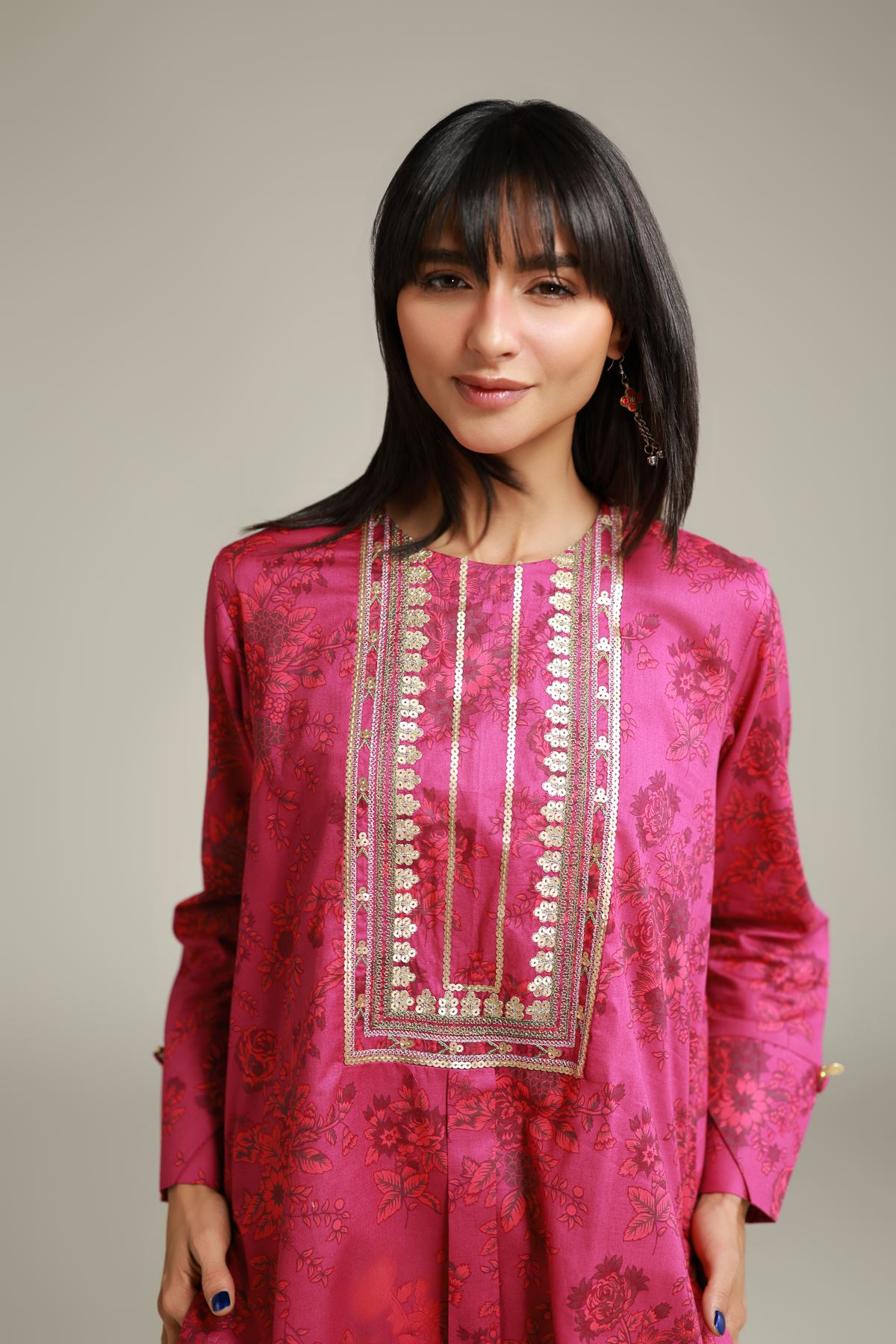 Embroidered Cambric Cambric Round-Neck Kurta - T-A113-26-105EA2-VG