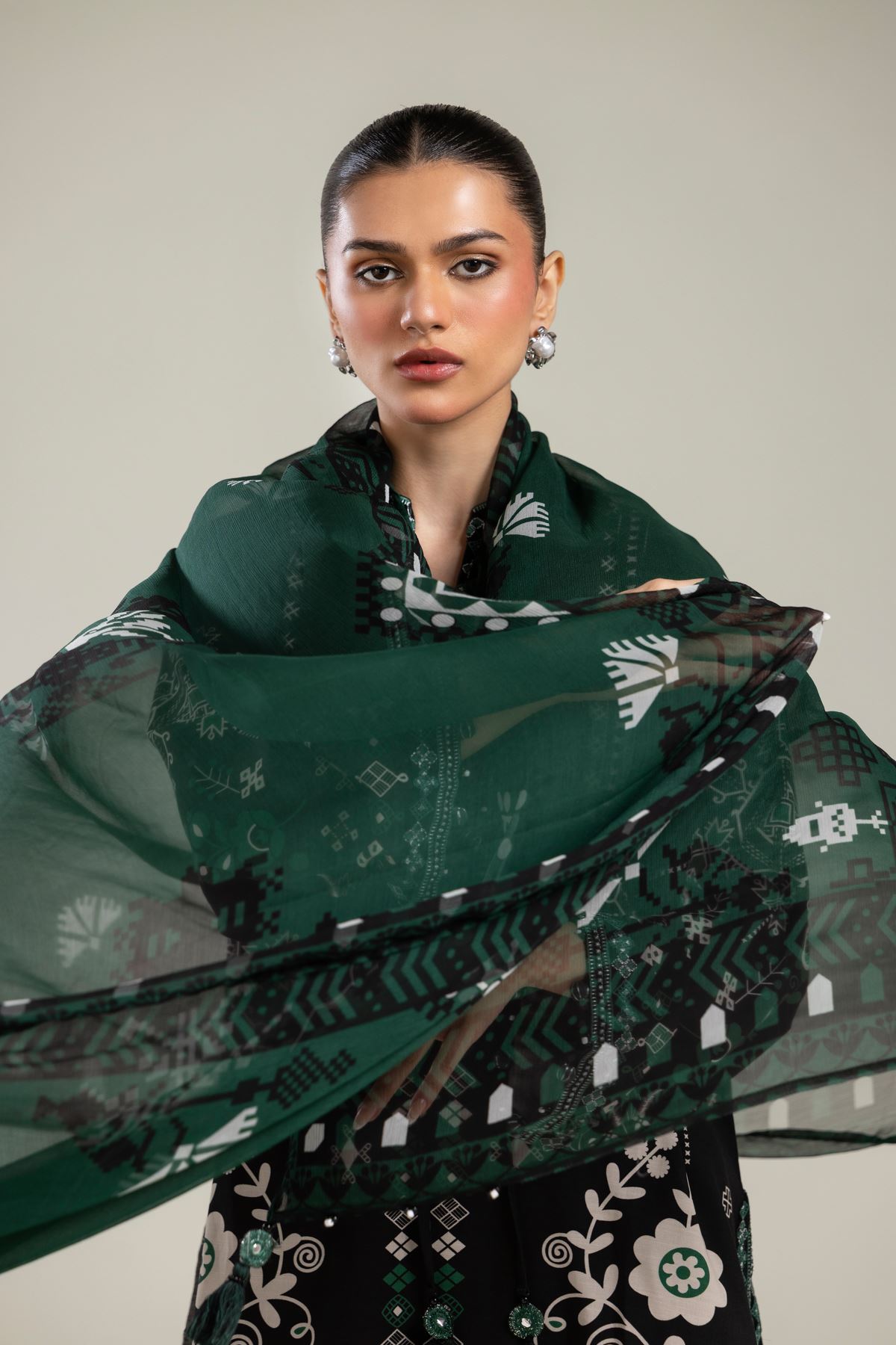 Embroidered Chiffon Green Floral Dupatta - 2-26-109-A-F-VG
