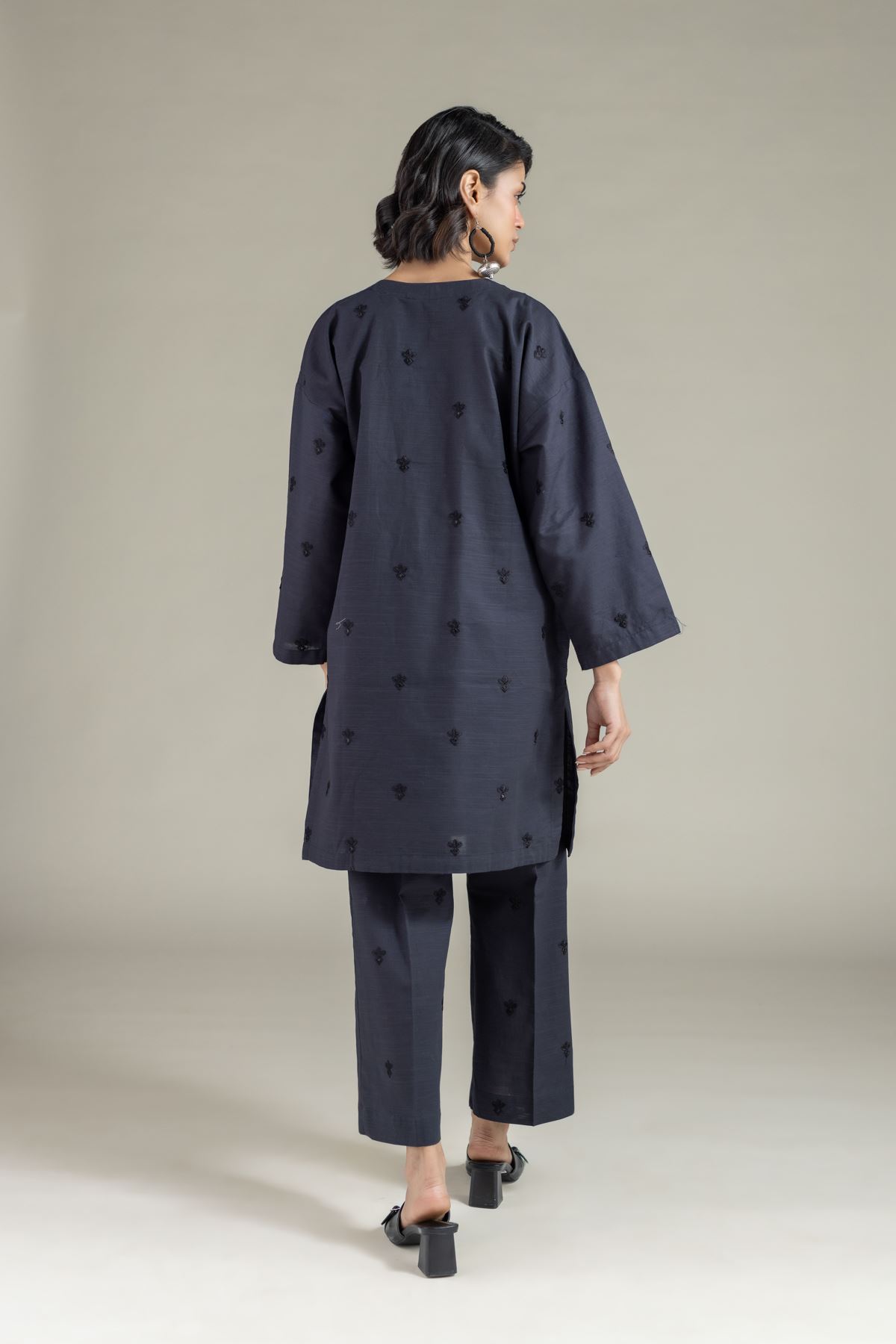 Embroidered Khaddar Kurta - 25-09-9S1-04TA-VG