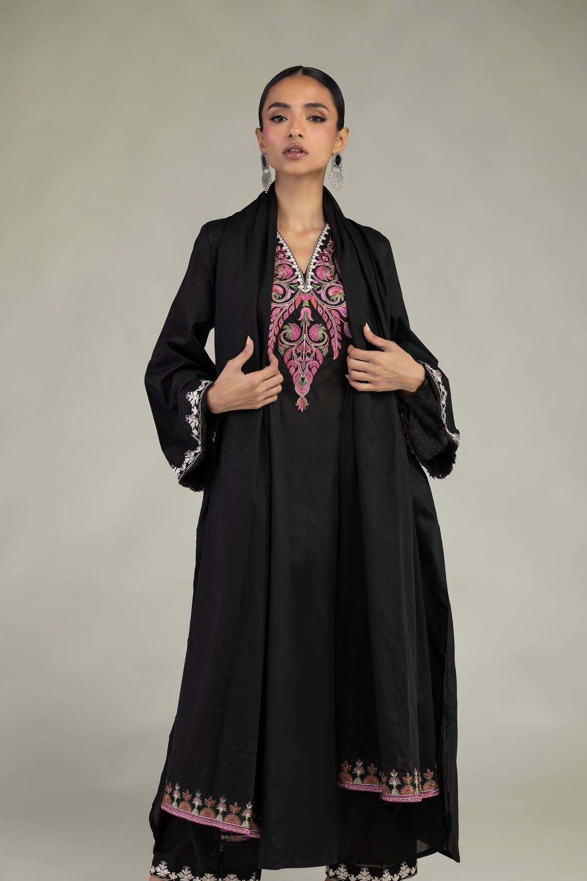 Embroidered Lawn Black Lawn Dupatta - 1-26-325-A-I1-VG