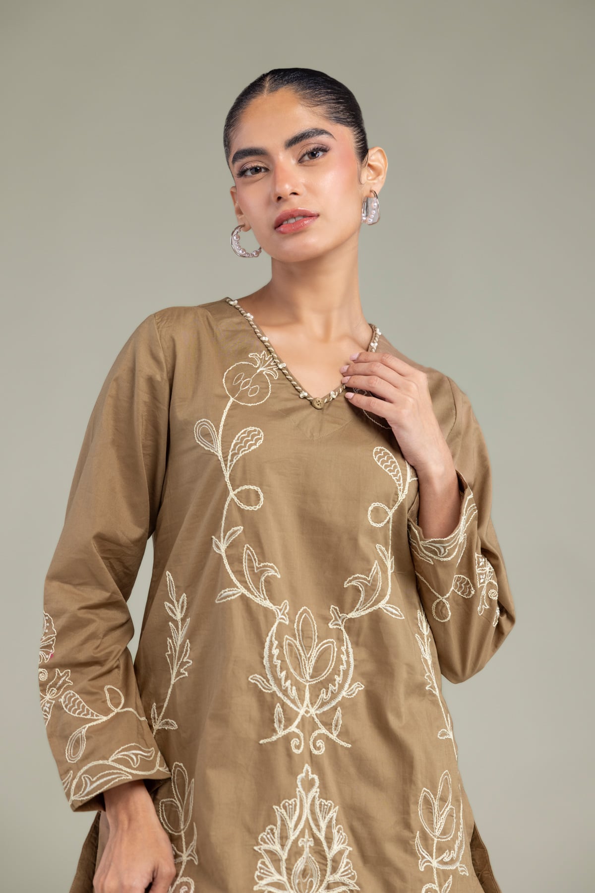 Embroidered Cambric V-neck Cambric Kurta - 1-26-102-A-F-VG