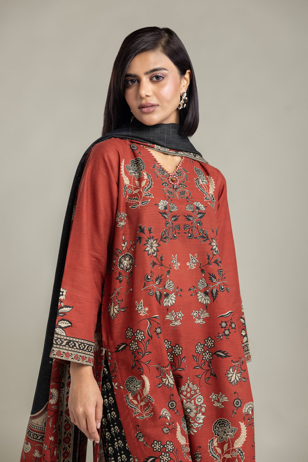 Printed Light Khaddar Tailored 3-Piece Set - 1-26-226-A-A2-VG