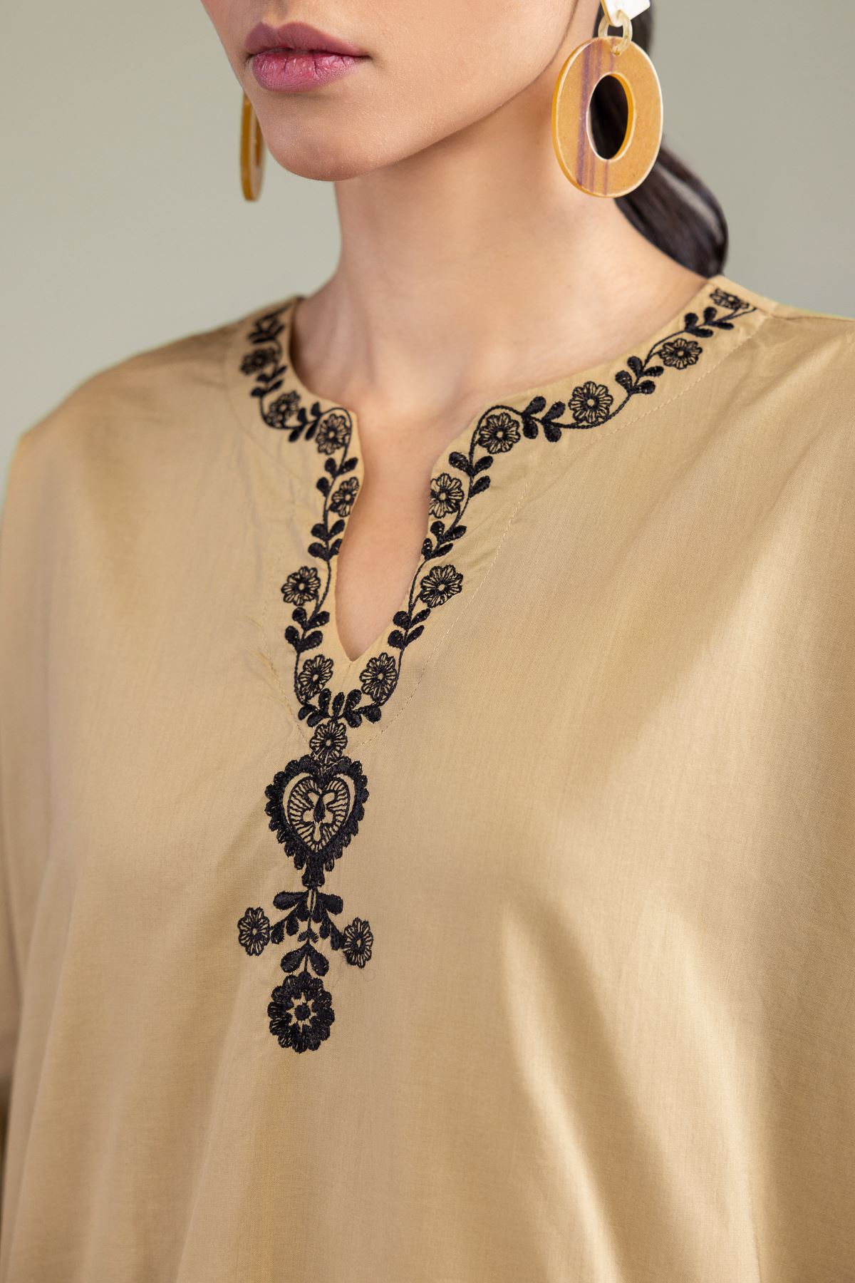 Embroidered Cambric Beige Cambric Kurta - 1-26-206-A-F1-VG