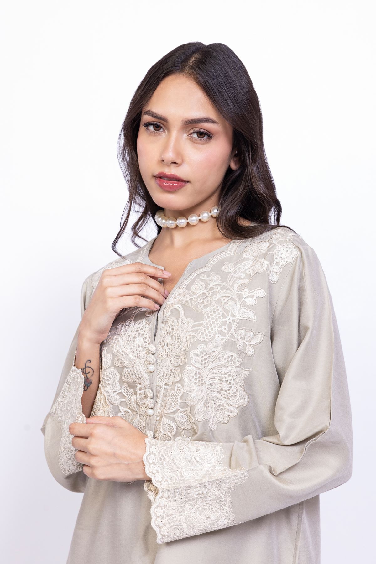 Embroidered Raw Silk Kurta - 25-09-11E7-08TA-VG