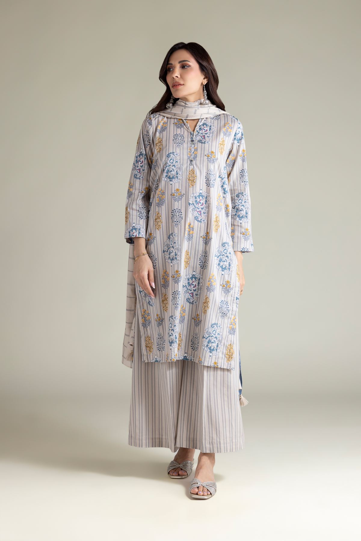 Embroidered Textured Lawn Printed Lawn Dupatta - 2-26-202-A-D-VG