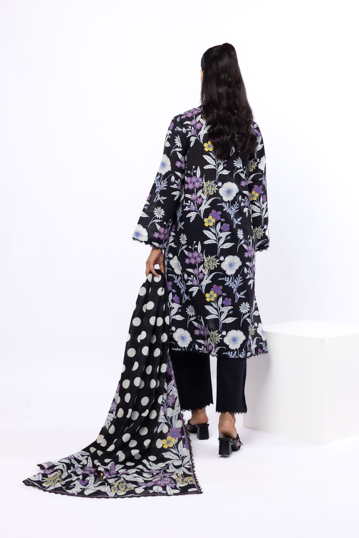 Printed Light Khaddar Fabrics 3 Piece - 1001902048