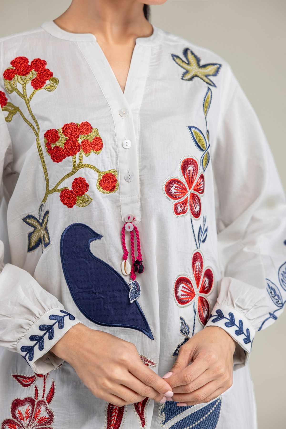 Embroidered Cambric Floral Cambric Blouse - 1-26-102-A-F-VG
