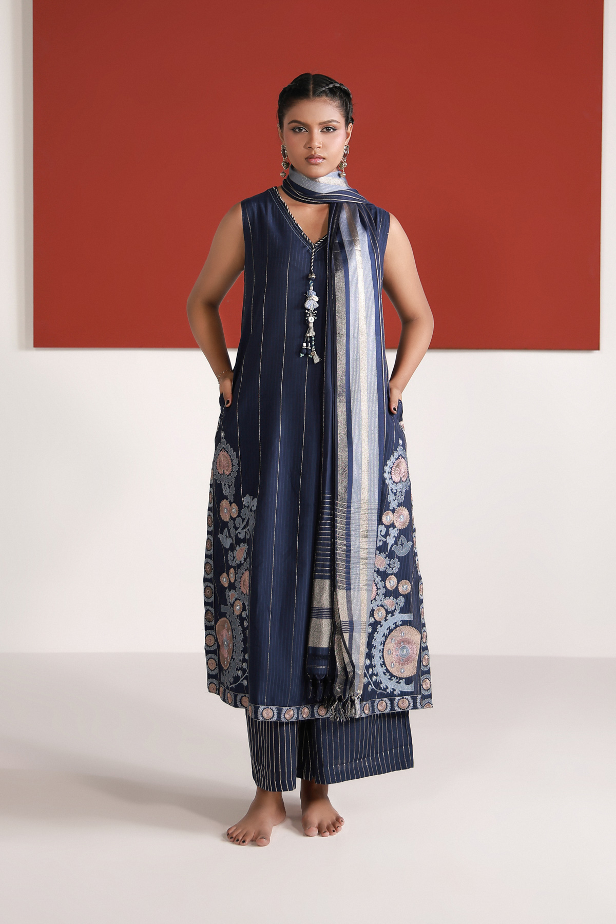 Yarn Dyed Handwoven Dupatta - 2-26-202-A-D-VG
