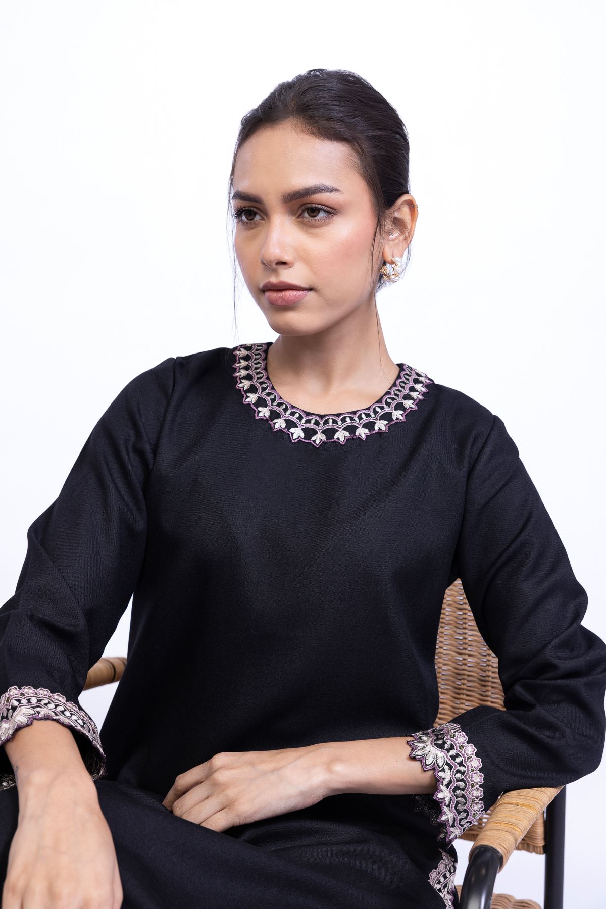 Embroidered Heavy Blended Viscose Kurta - 25-09-10E3-08TB-VG