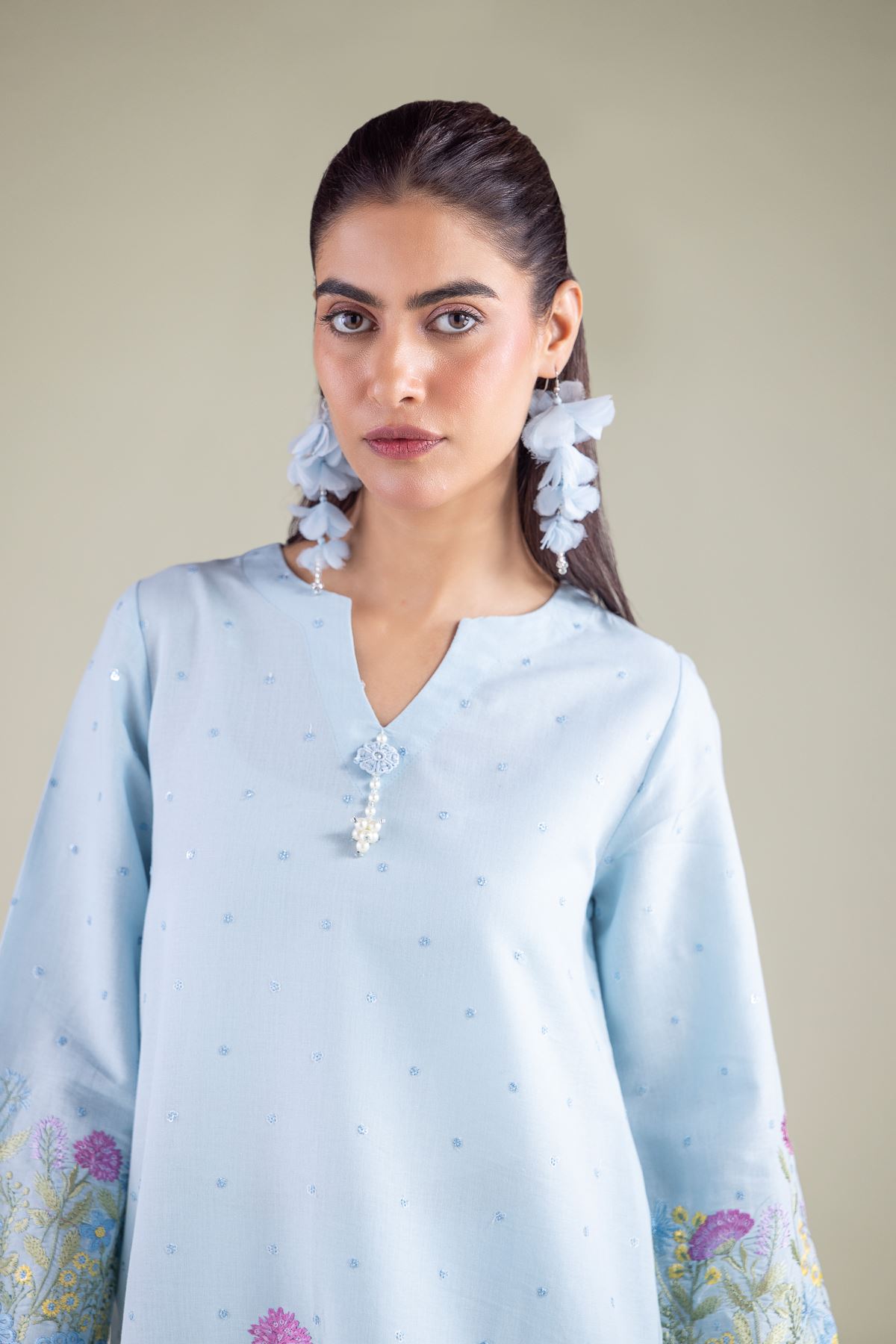 Embroidered Mesuri Floral Thread Kurta - 2-26-105-A-D-VG