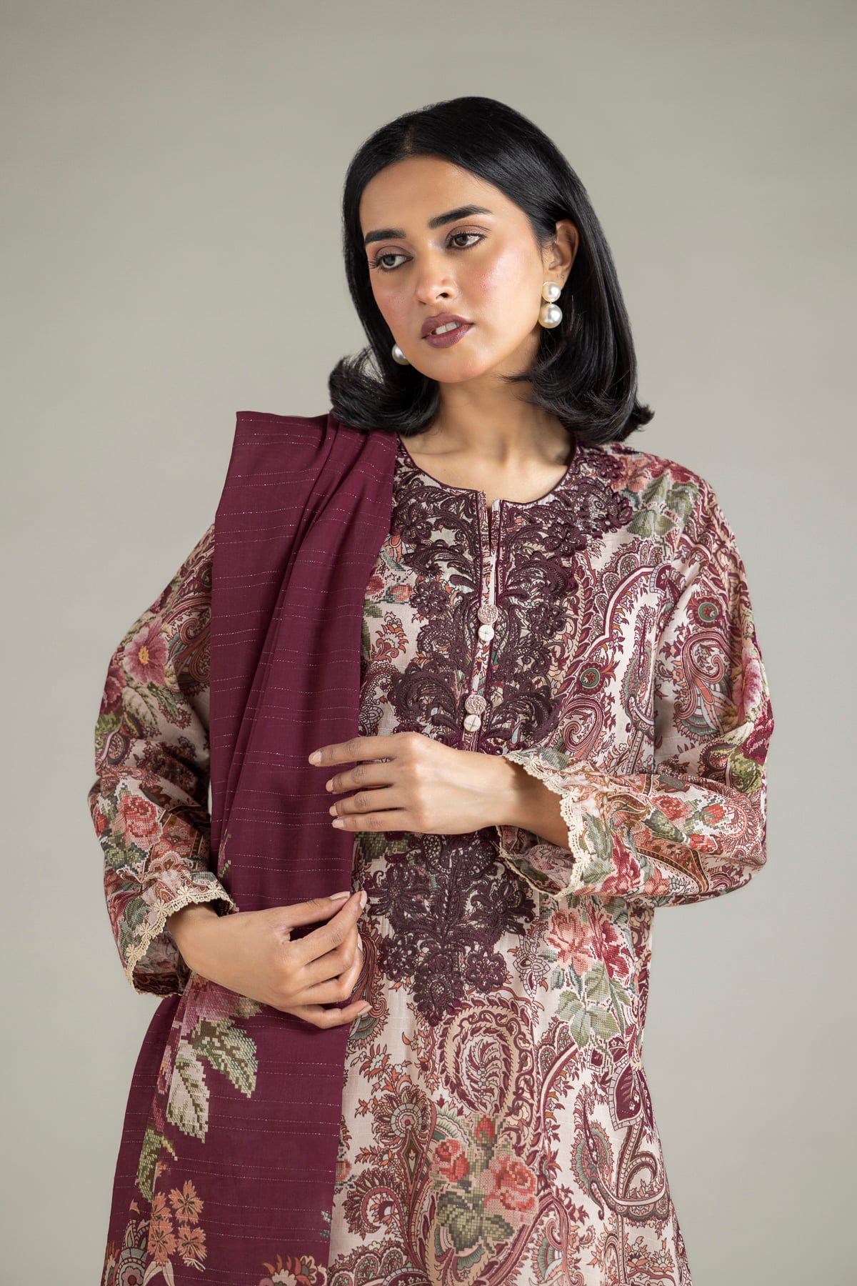 Embroidered Mesuri Fabrics 3 Piece - A22-26-123FA2-VG