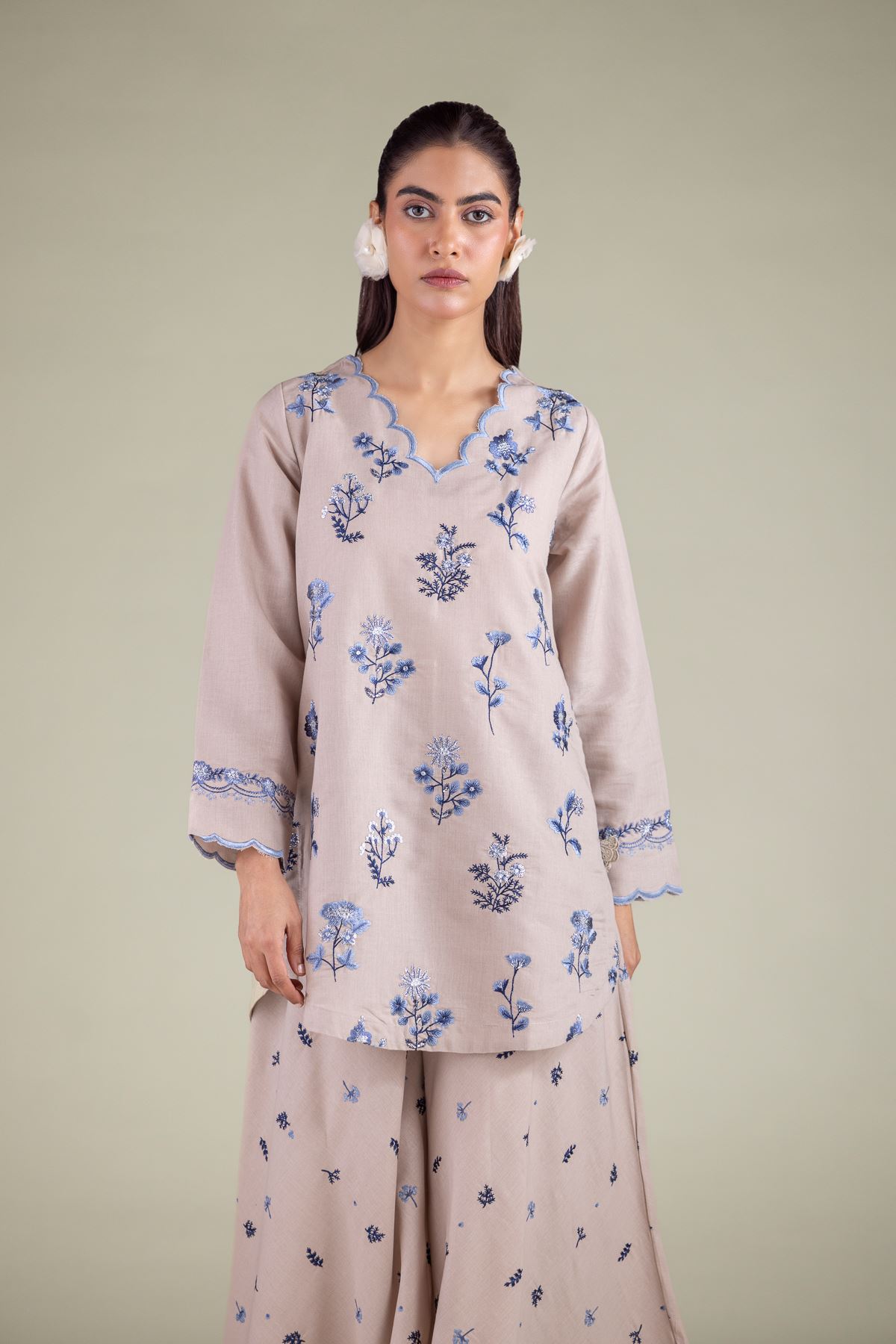 Embroidered Mesuri Floral Scalloped Kurta - 2-26-104-A-B-VG