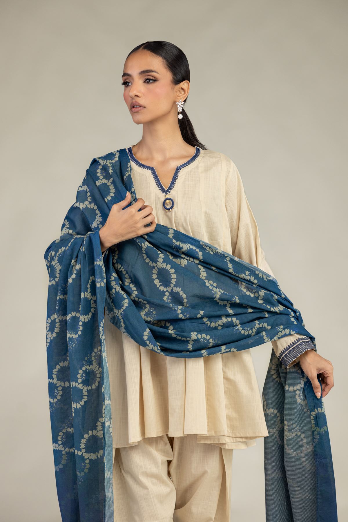 Textured Lawn Embroidered Textured Lawn Dupatta - 1-26-226-A-D2-VG