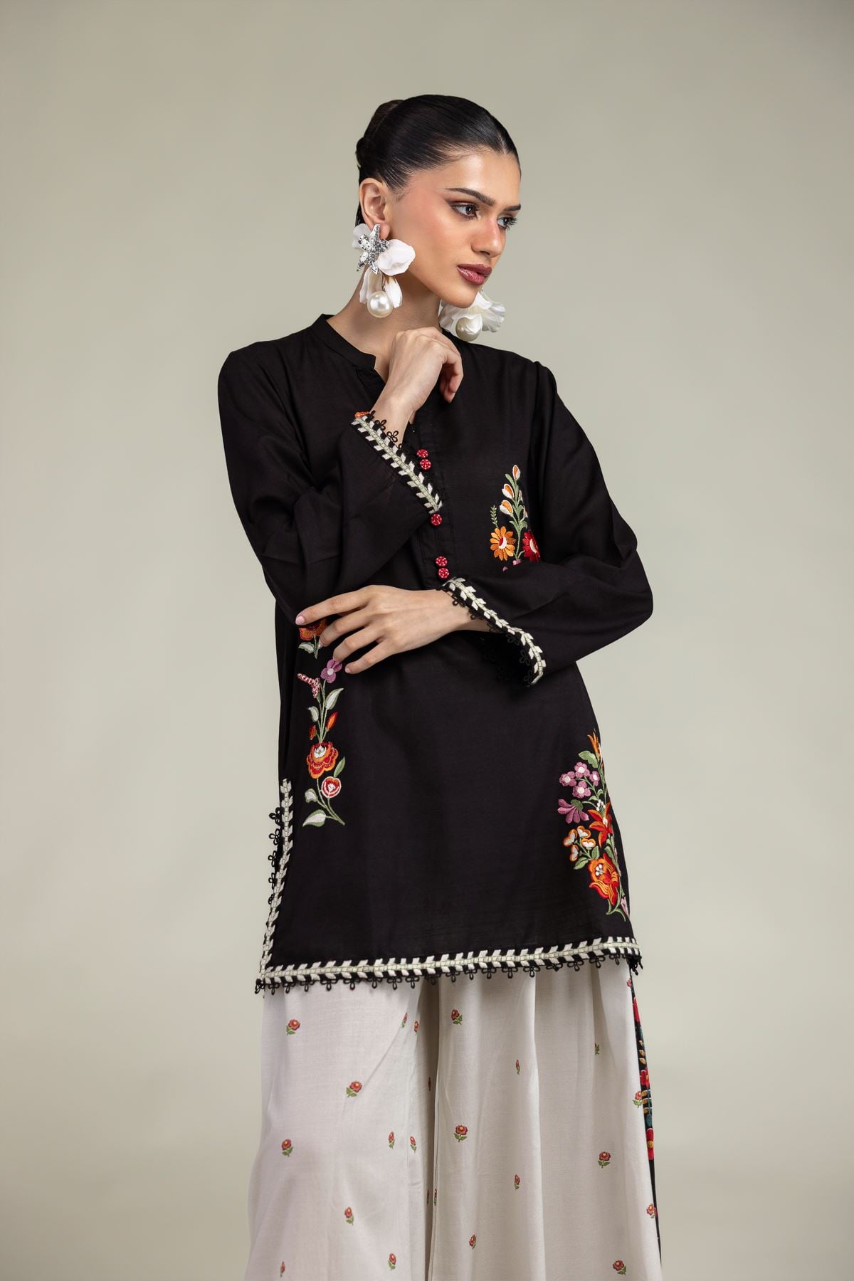 Embroidered Raw Silk Black Floral Kurta - 1-26-203-A-C1-VG