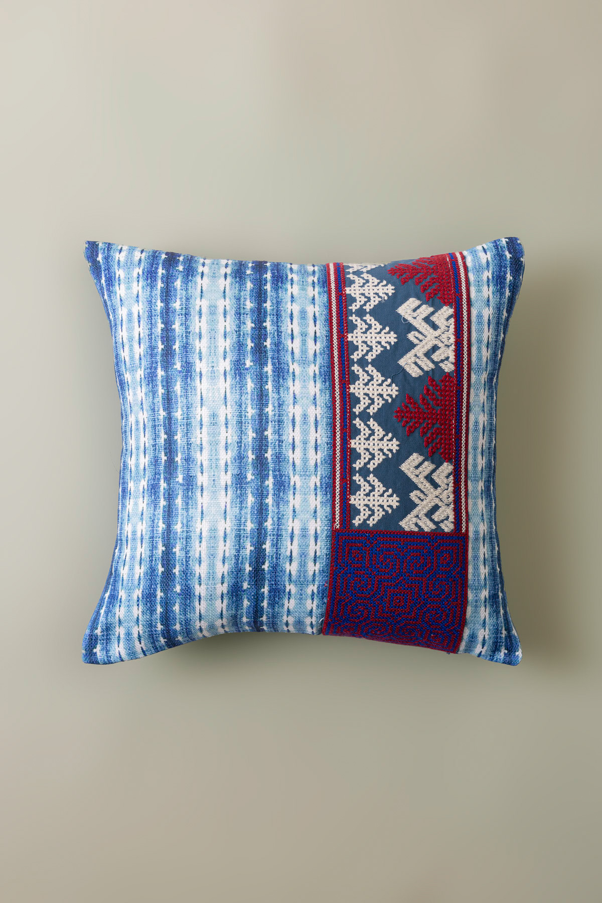 Print Embroidered Polyester Jute 16x16in Cushion Cover - 2-26-202-A-D-VG