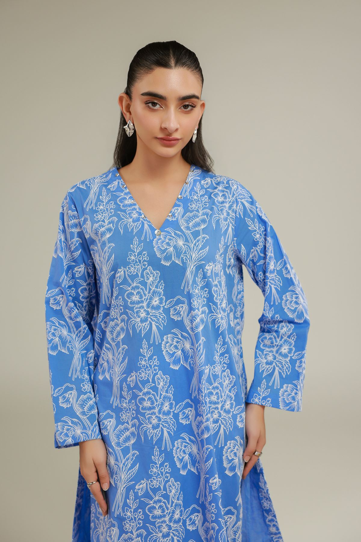Cambric Floral Longline Kurta - 1-26-119-A-A-VG