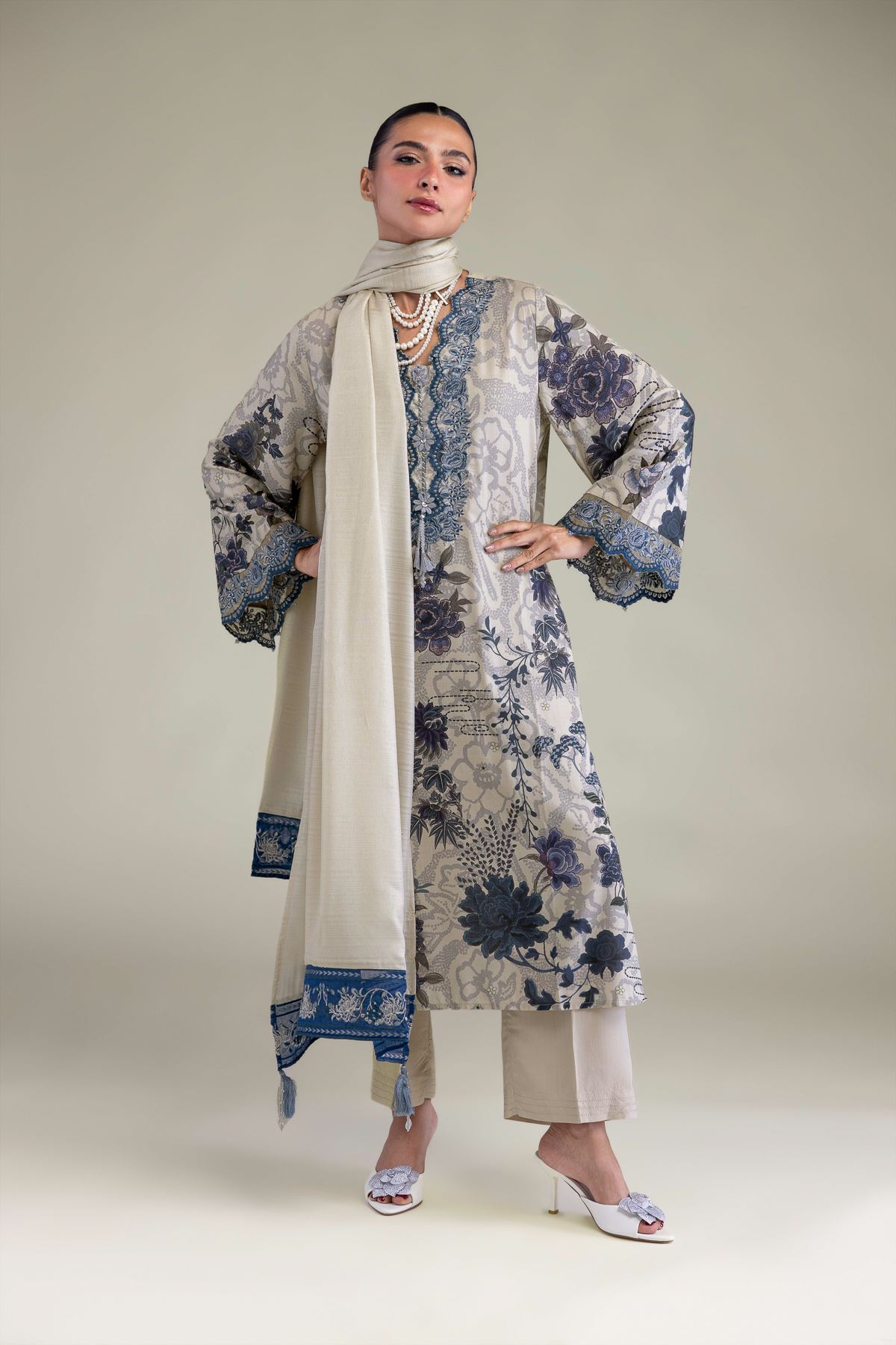 Embroidered Polyester Silk Floral Silk Dupatta - 2-26-206-A-A1-VG