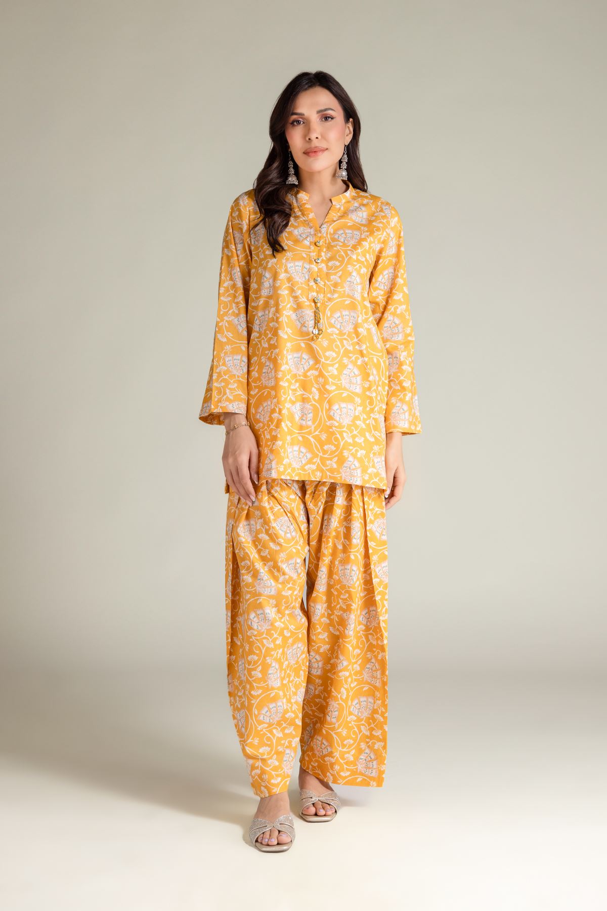 Embroidered Cambric Floral Short Kurta - T-A113-26-101EI2-VG