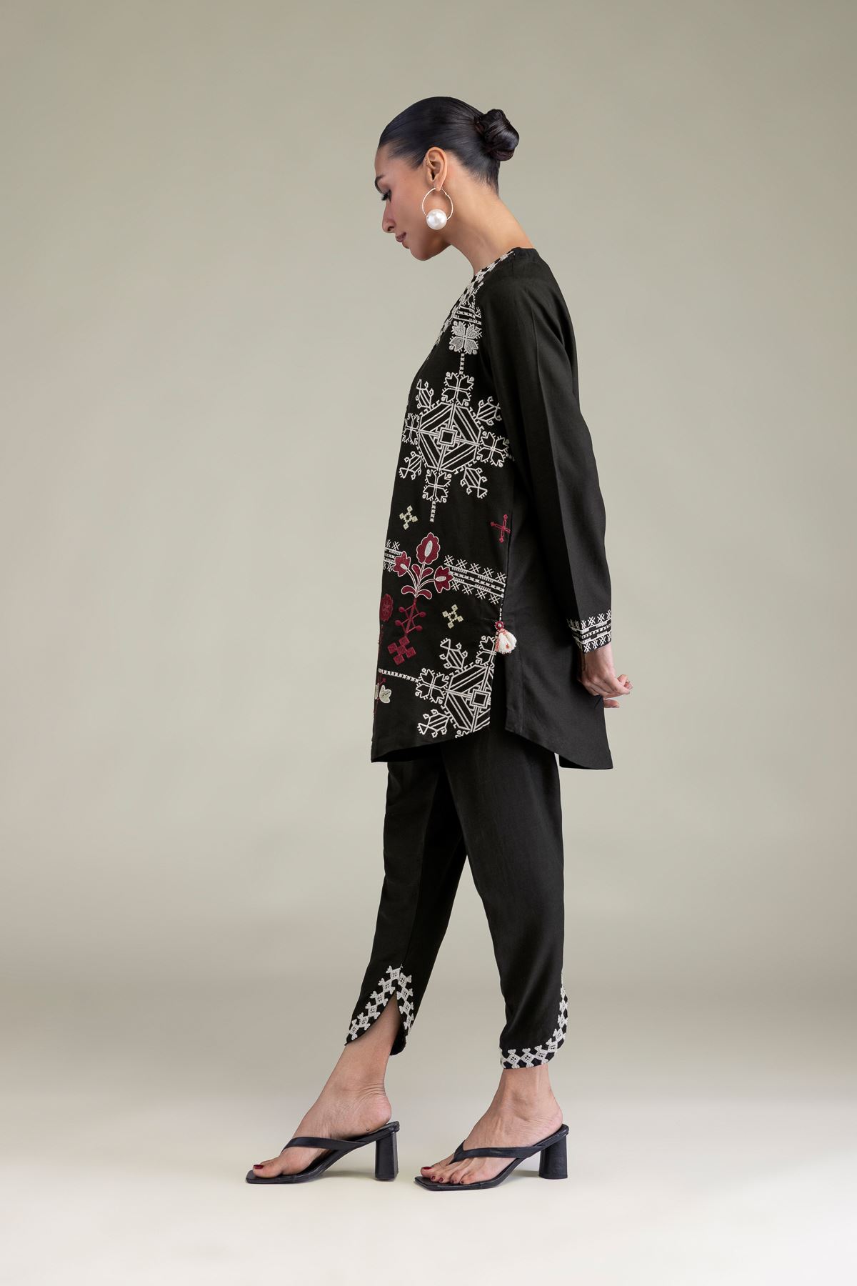 Embroidered Raw Silk Black Floral Kurta - 2-26-202-A-C-VG