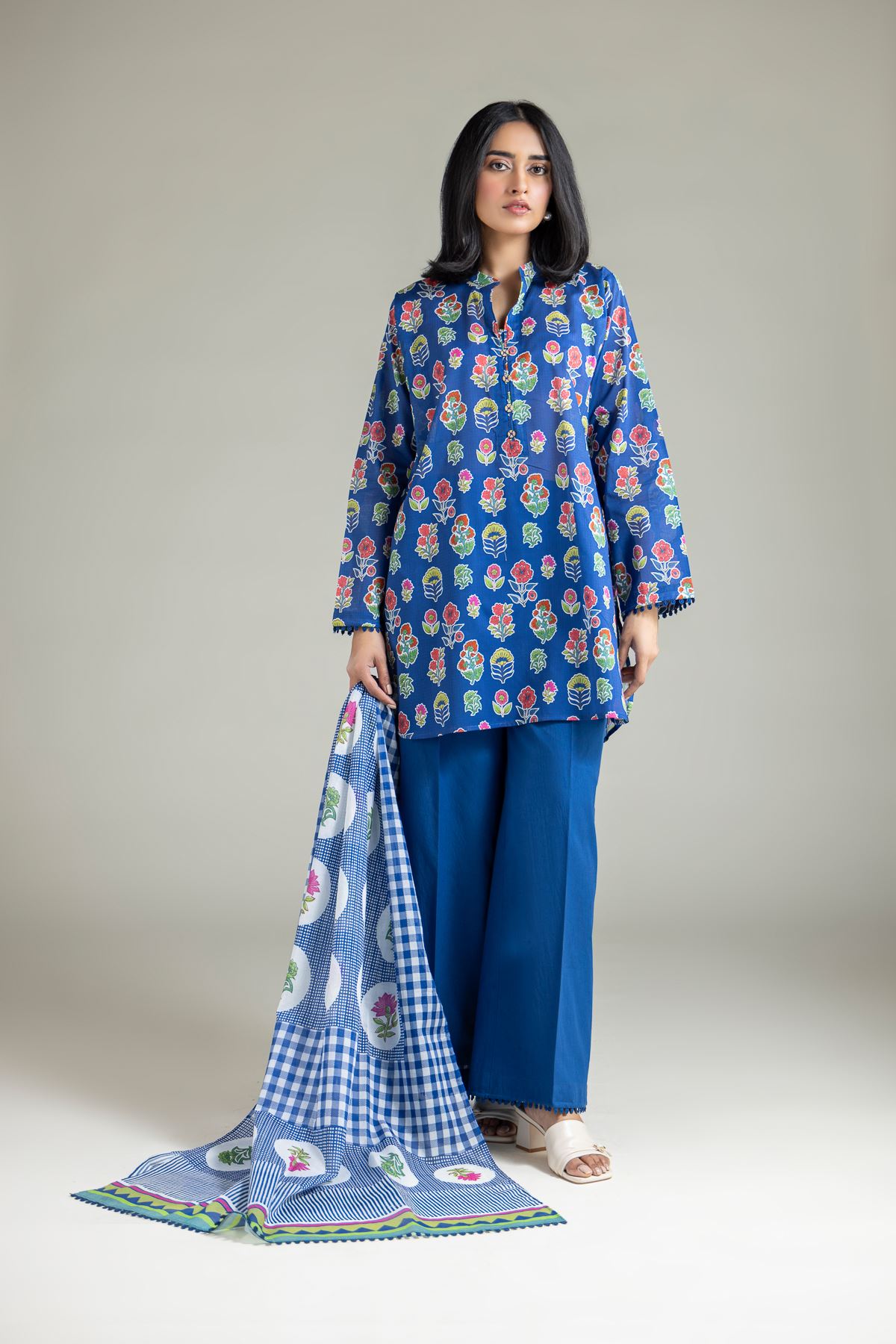 Printed Cambric Tailored 3-Piece Cambric - T-A33-26-112FG1-VG