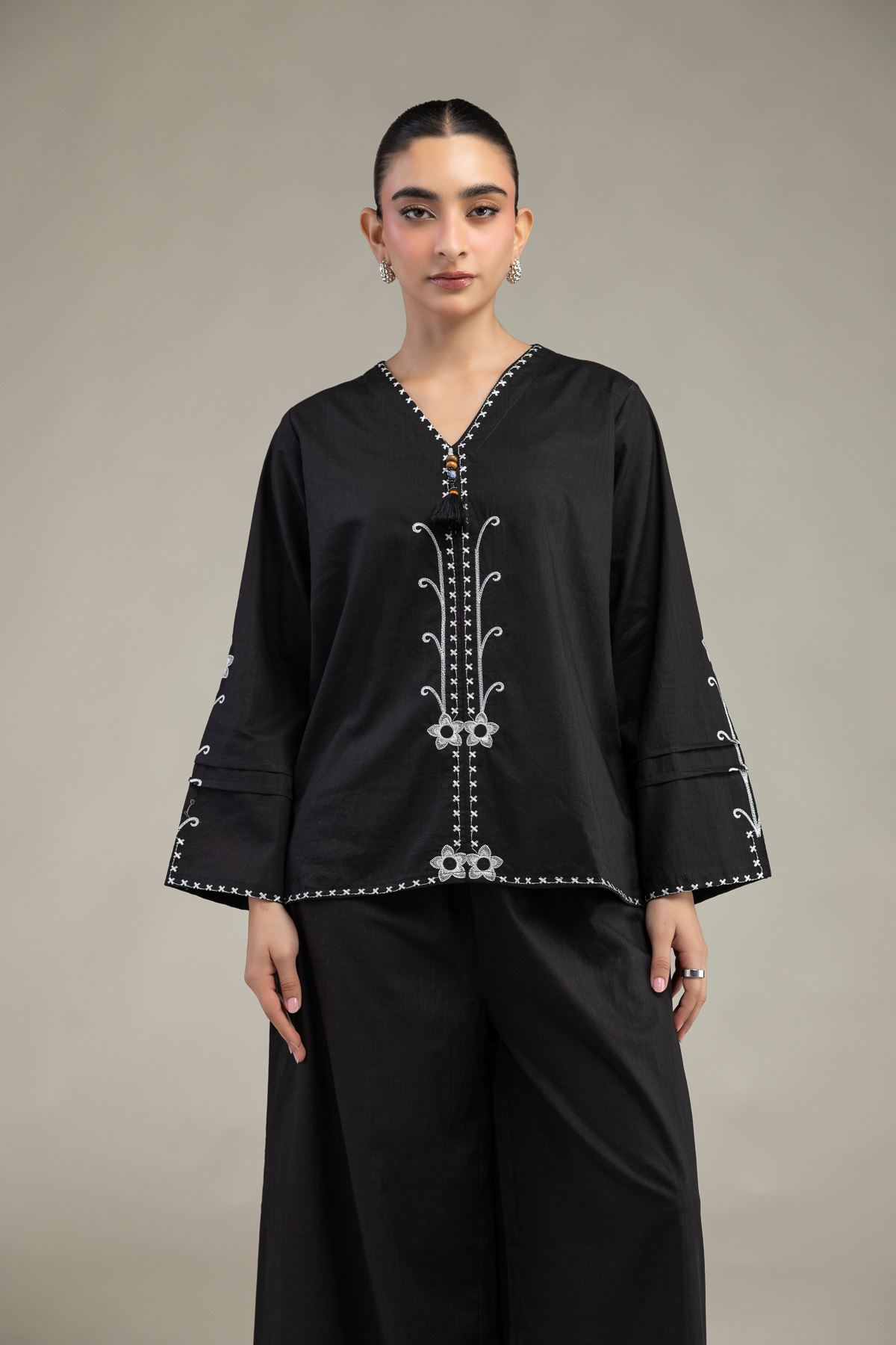 Embroidered Textured Cotton Black V-Neck Shirt - T-A11-26-118FI2-VG