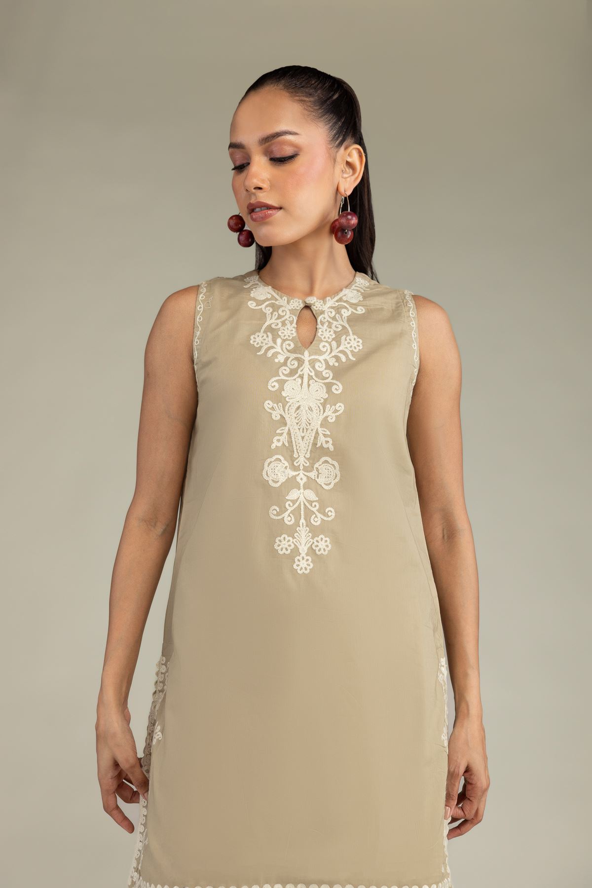 Embroidered Cambric Beige Sleeveless Kurta - 2-26-304-B-D1-VG