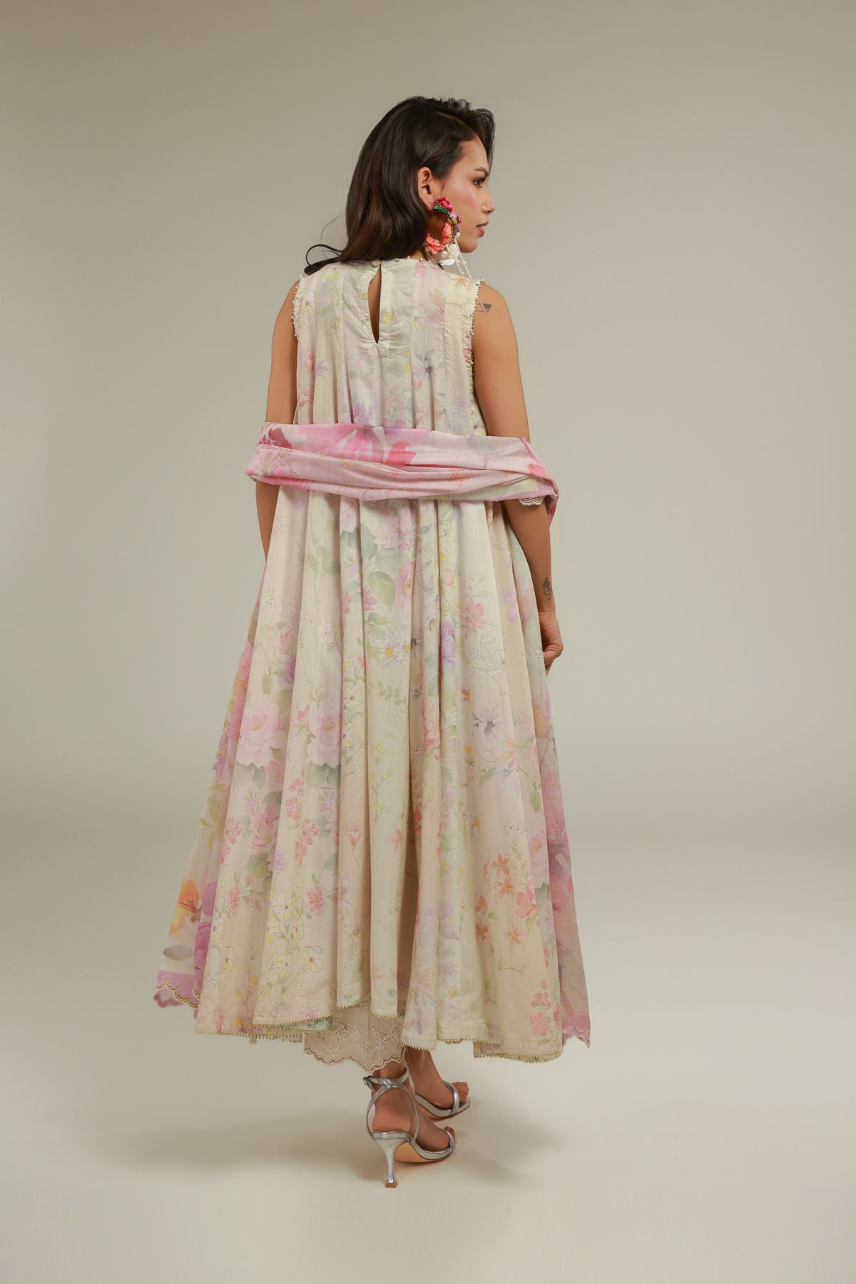 Embroidered Raw Silk Sleeveless 3-piece Set - 1-26-127-A-D-VG