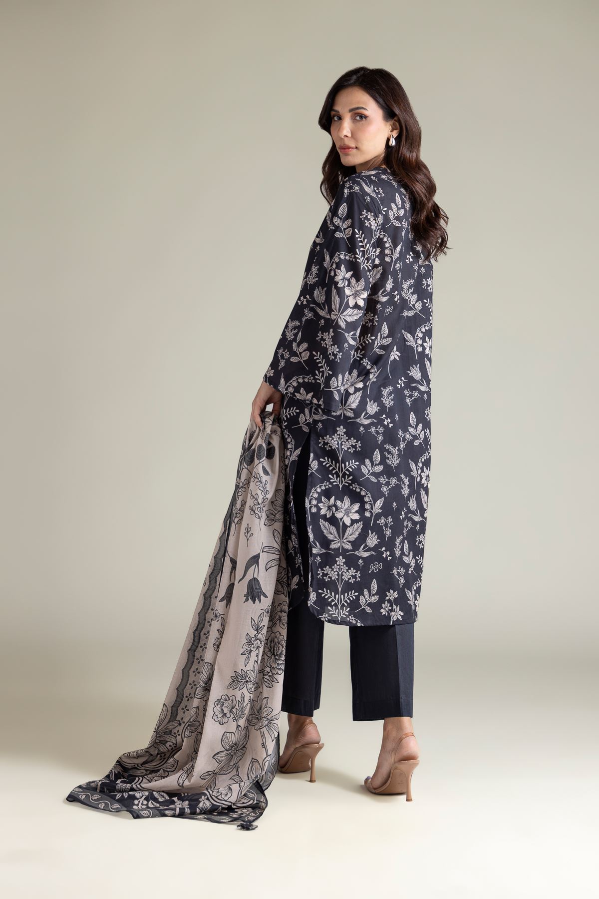 Printed Lawn Fabrics 3 Piece - A11-26-104FA1-VG