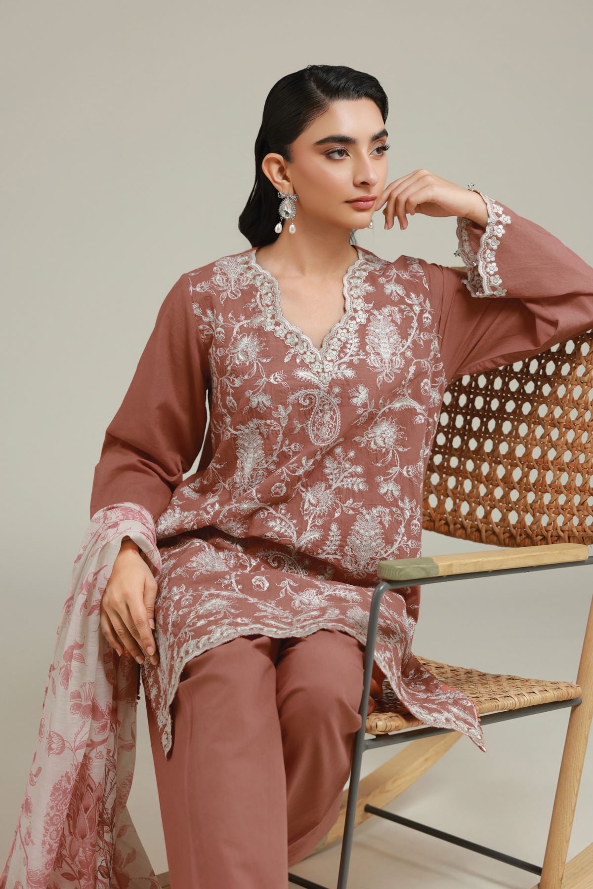 Embroidered Cambric Embroidered Cambric Set - T-A113-26-105EC2-VG